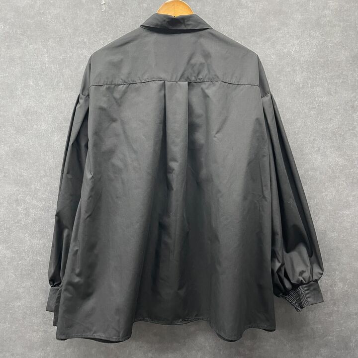 袖ボリュームシャツ ブラック※3/11迄に順次発送予定