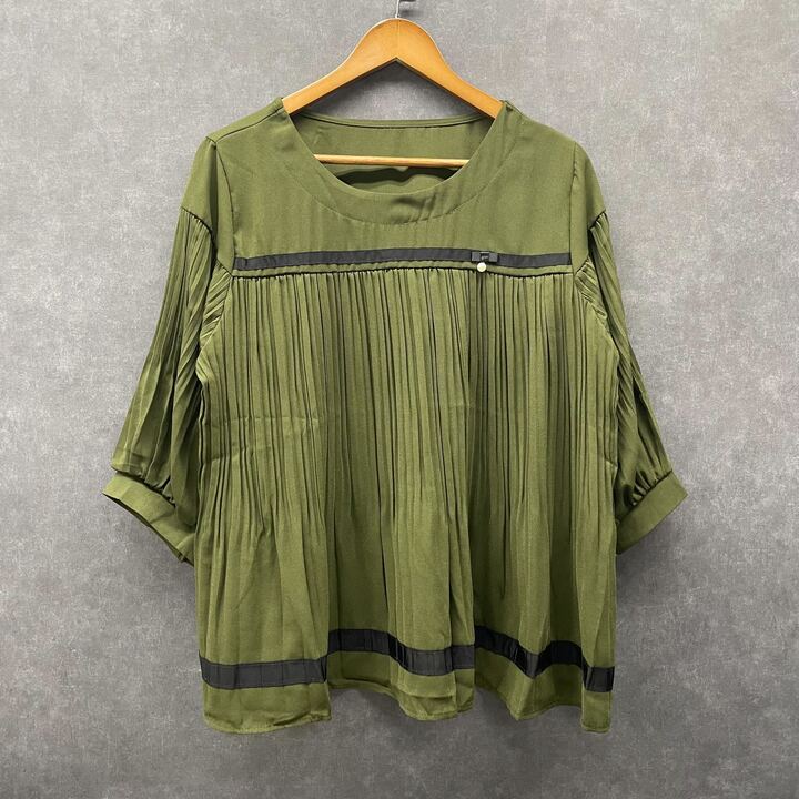 切り替えプリーツブラウス カーキ ※4/8迄に順次発送予定