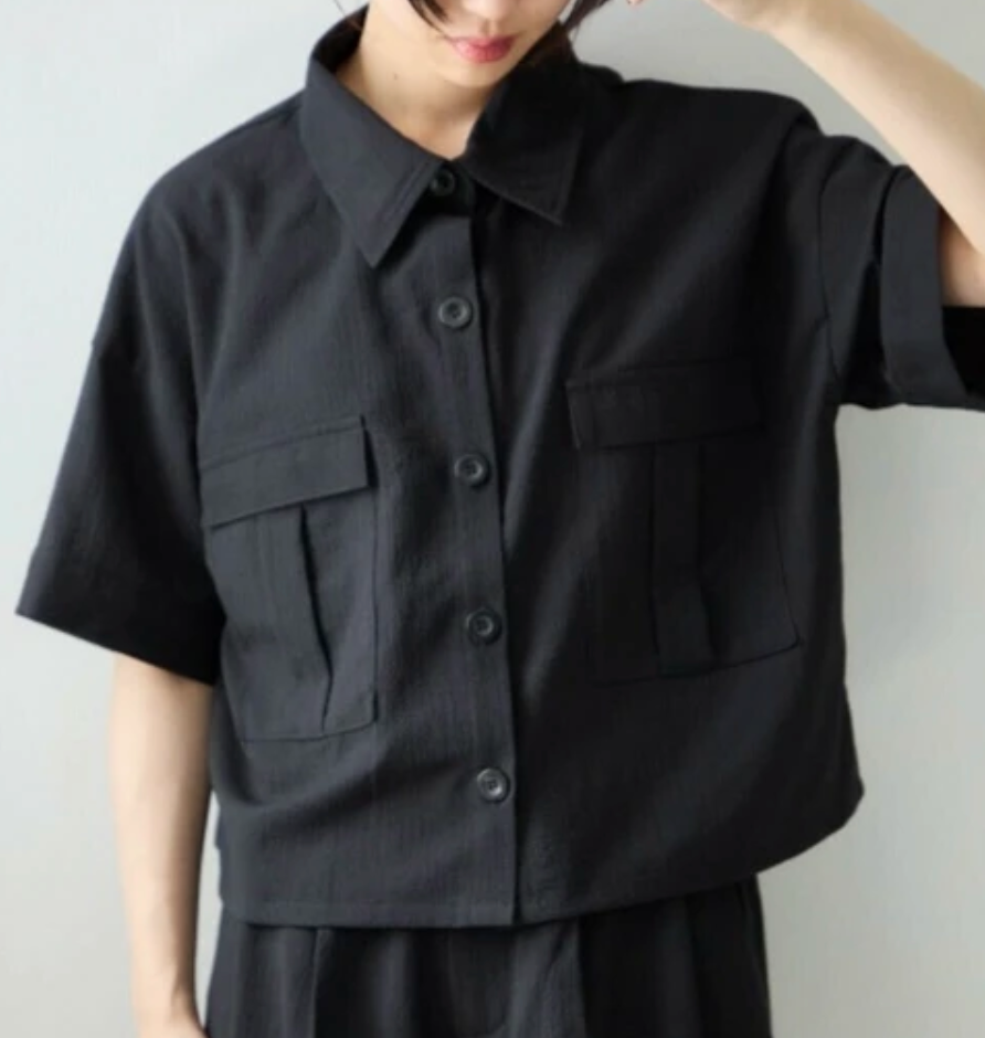クロップ半袖シャツブラウス ブラック※5/28~6/3迄に順次発送予定