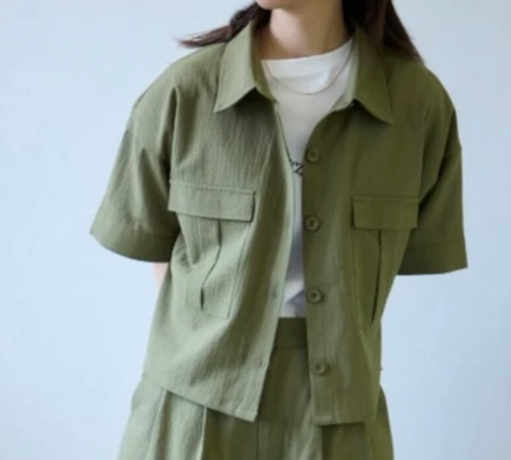 クロップ半袖シャツブラウス カーキ※5/28~6/3迄に順次発送予定