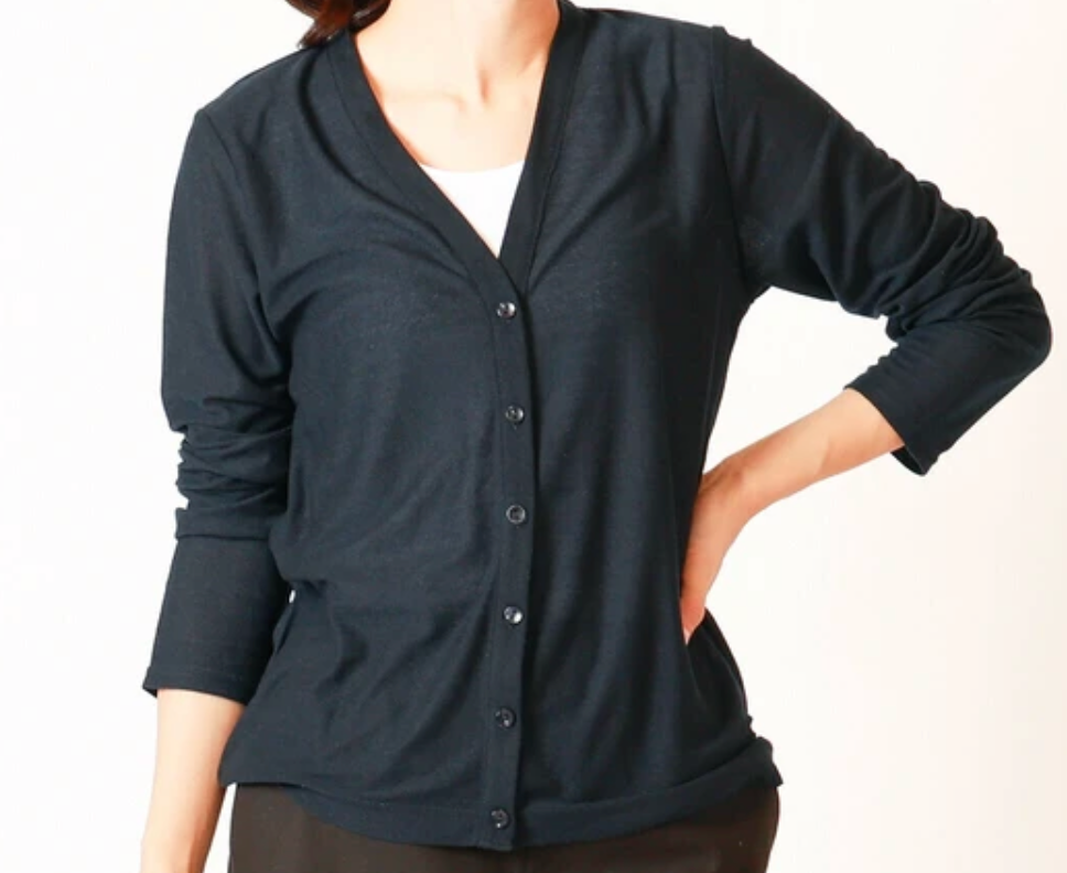 梨地VネックUVカーディガン ネイビー※8/6~12迄に順次発送予定