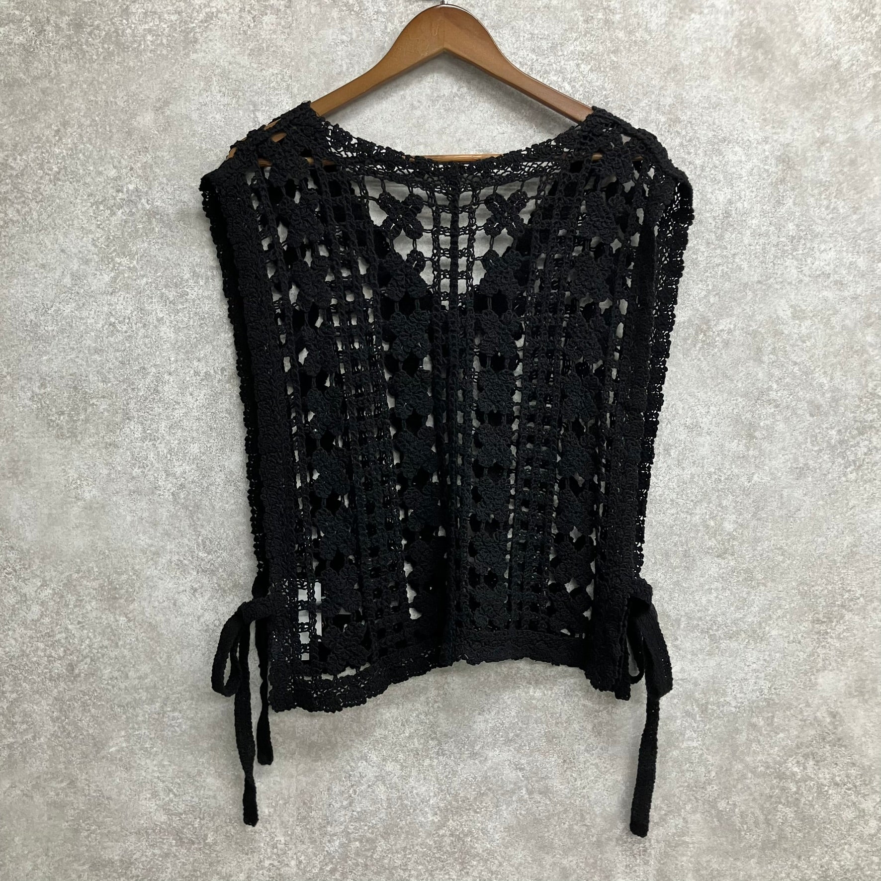 かぎ編みベスト ブラック※7/30~8/5迄に順次発送予定