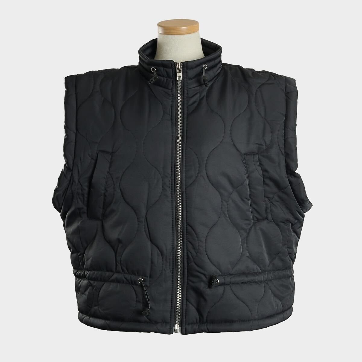 キルティングショートベスト ブラック※11/25迄に順次発送予定