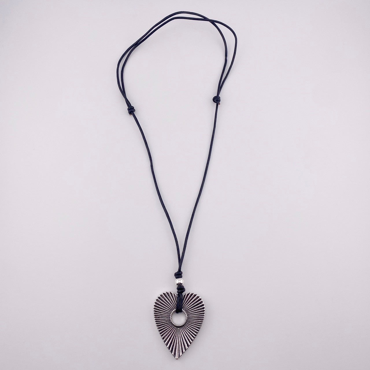 ロングロープハートネックレス ※12/30迄に順次発送予定