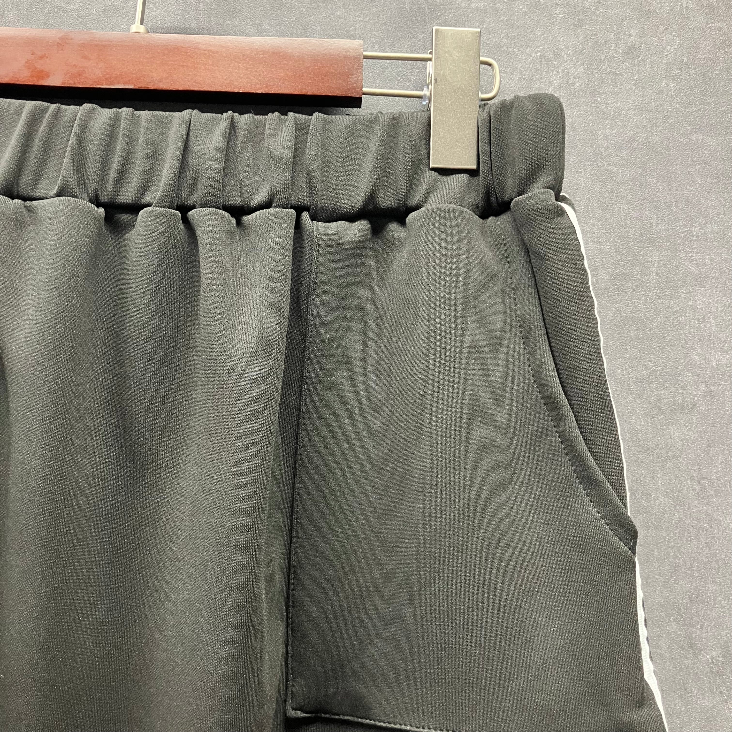 サイドラインタイトスカート ブラック※4/16~22迄に順次発送予定