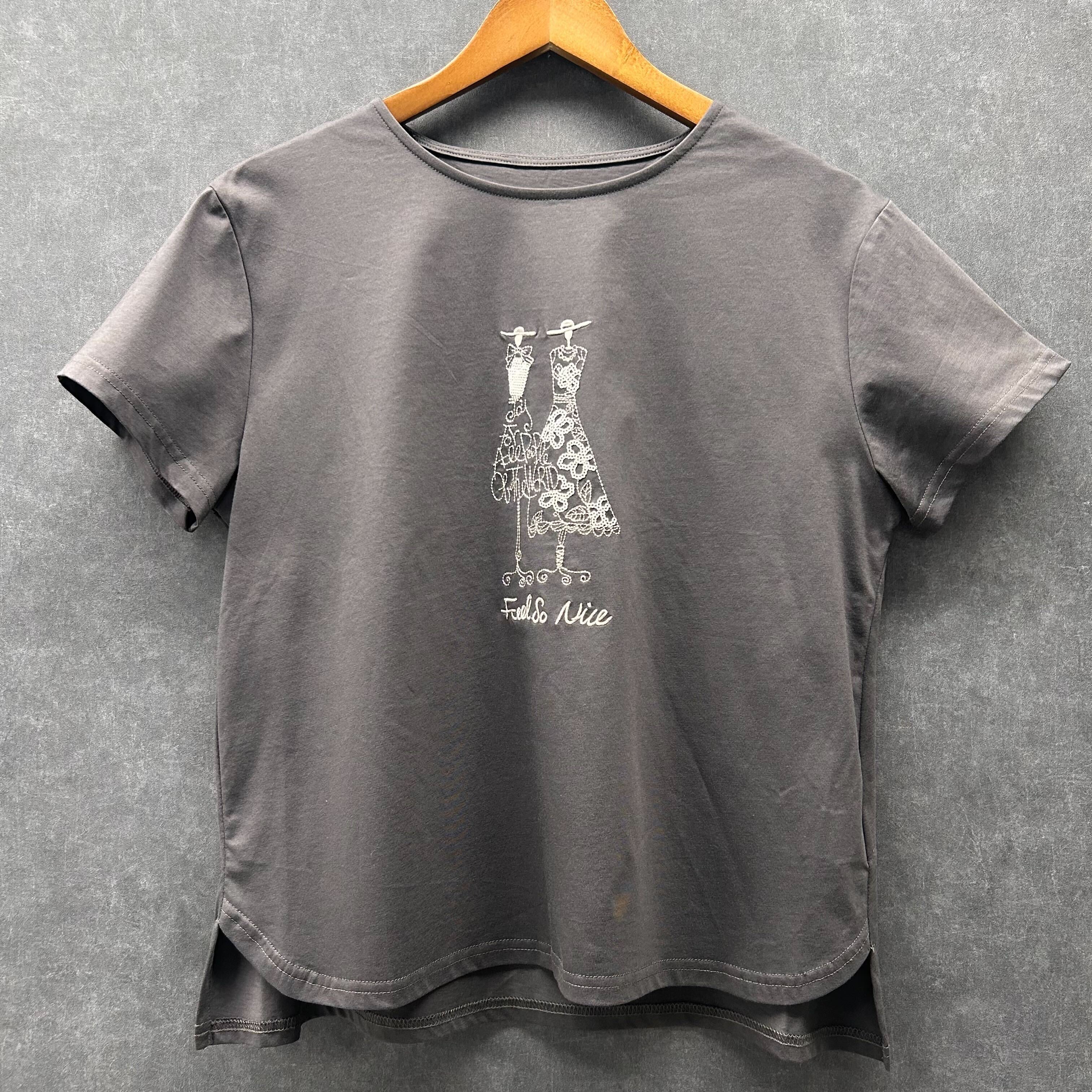ドレスレディー刺繍Tシャツ チャコール ※5/28~6/3迄に順次発送予定