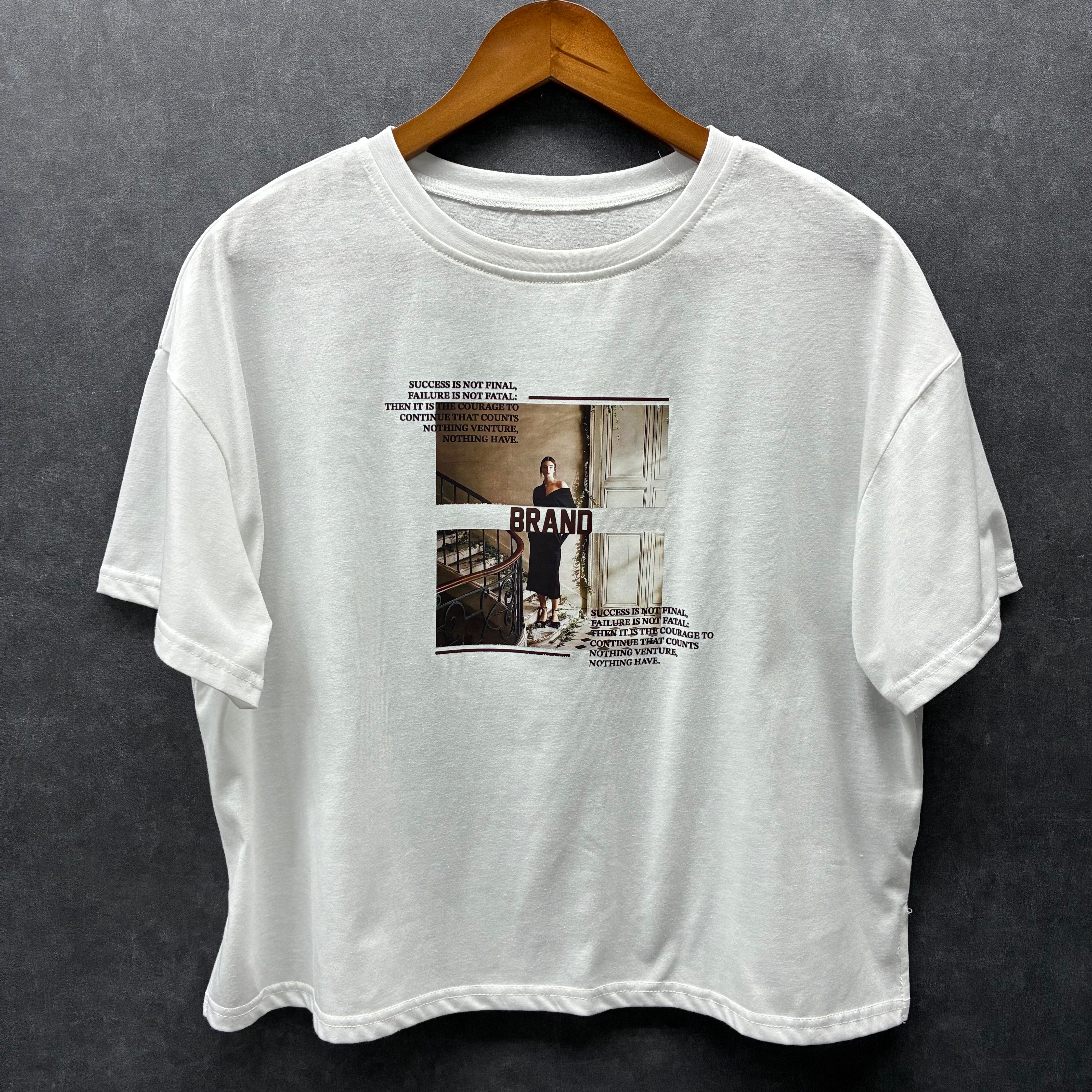 フォトプリントTシャツBRAND オフホワイト※7/16~22迄に順次発送予定