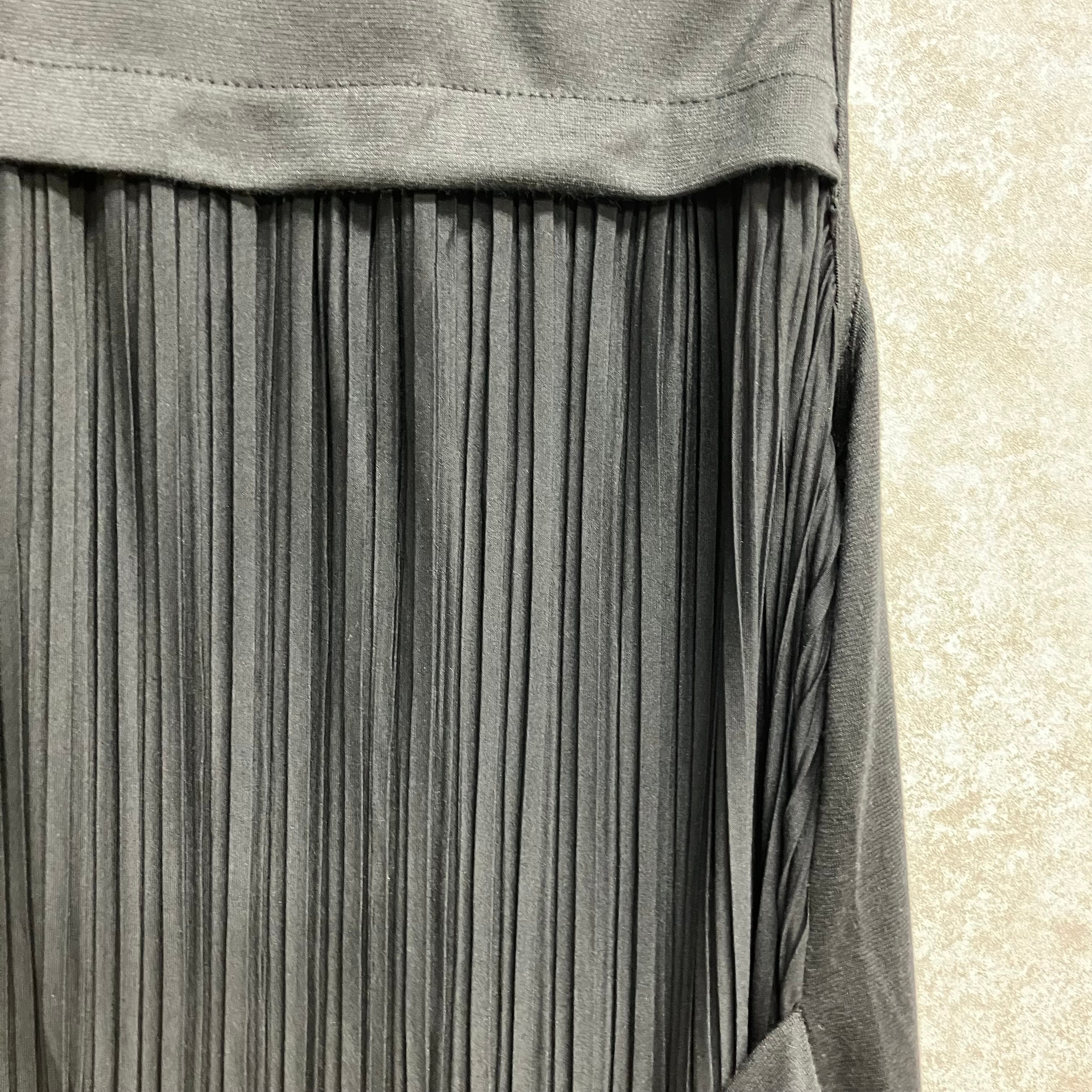 バックプリーツロングベスト ブラック※7/2~8迄に順次発送予定