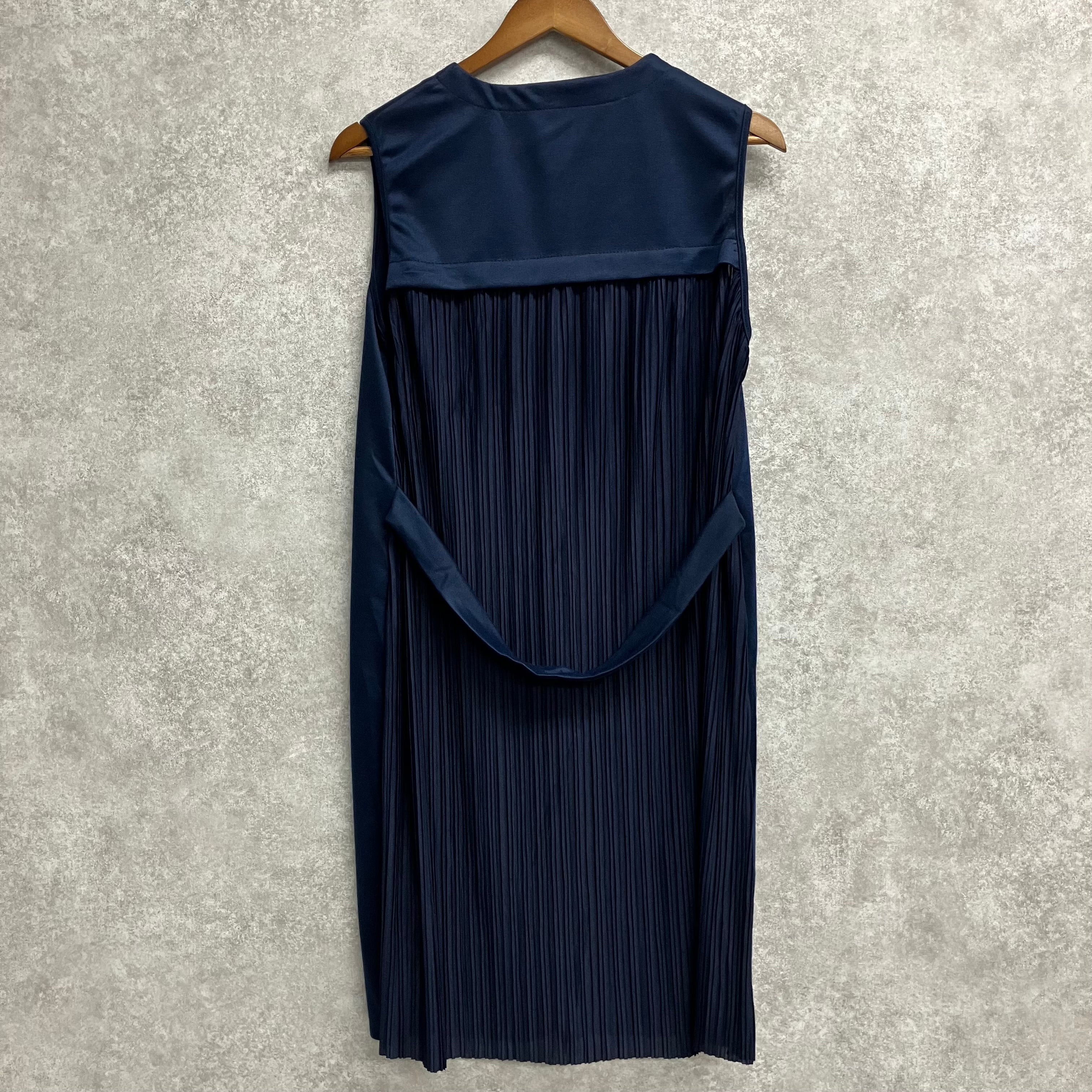 バックプリーツロングベスト ネイビー ※5/21~27迄に順次発送予定