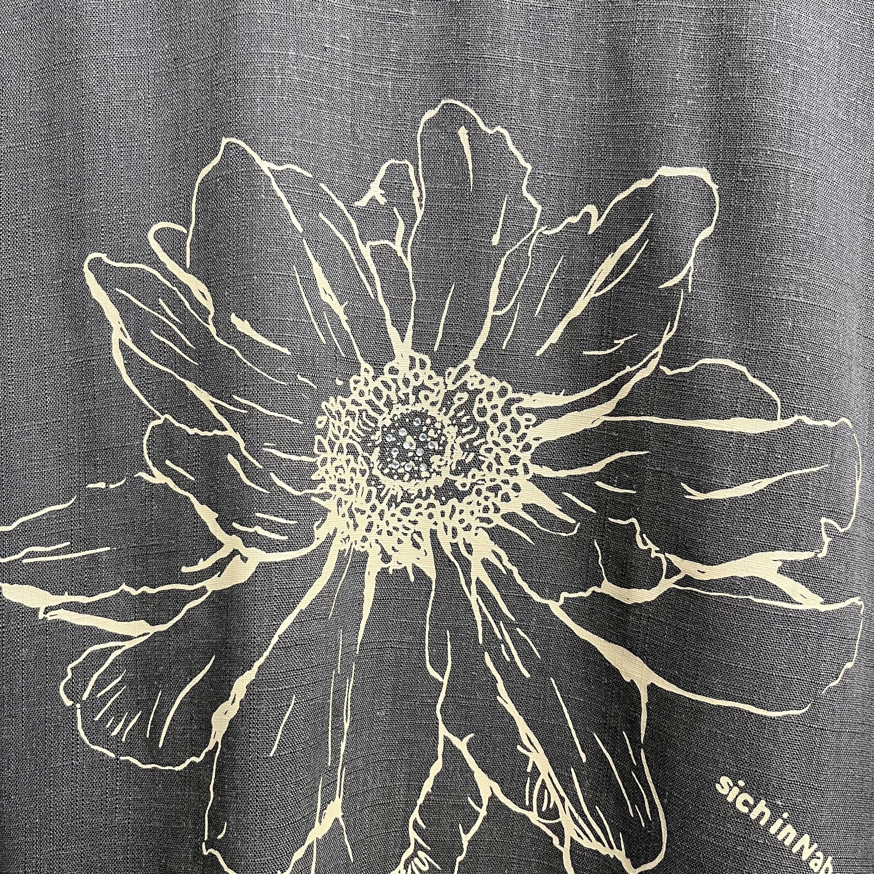 フラワーグラフィックポンチョTシャツ カーキ※4/8迄に順次発送予定