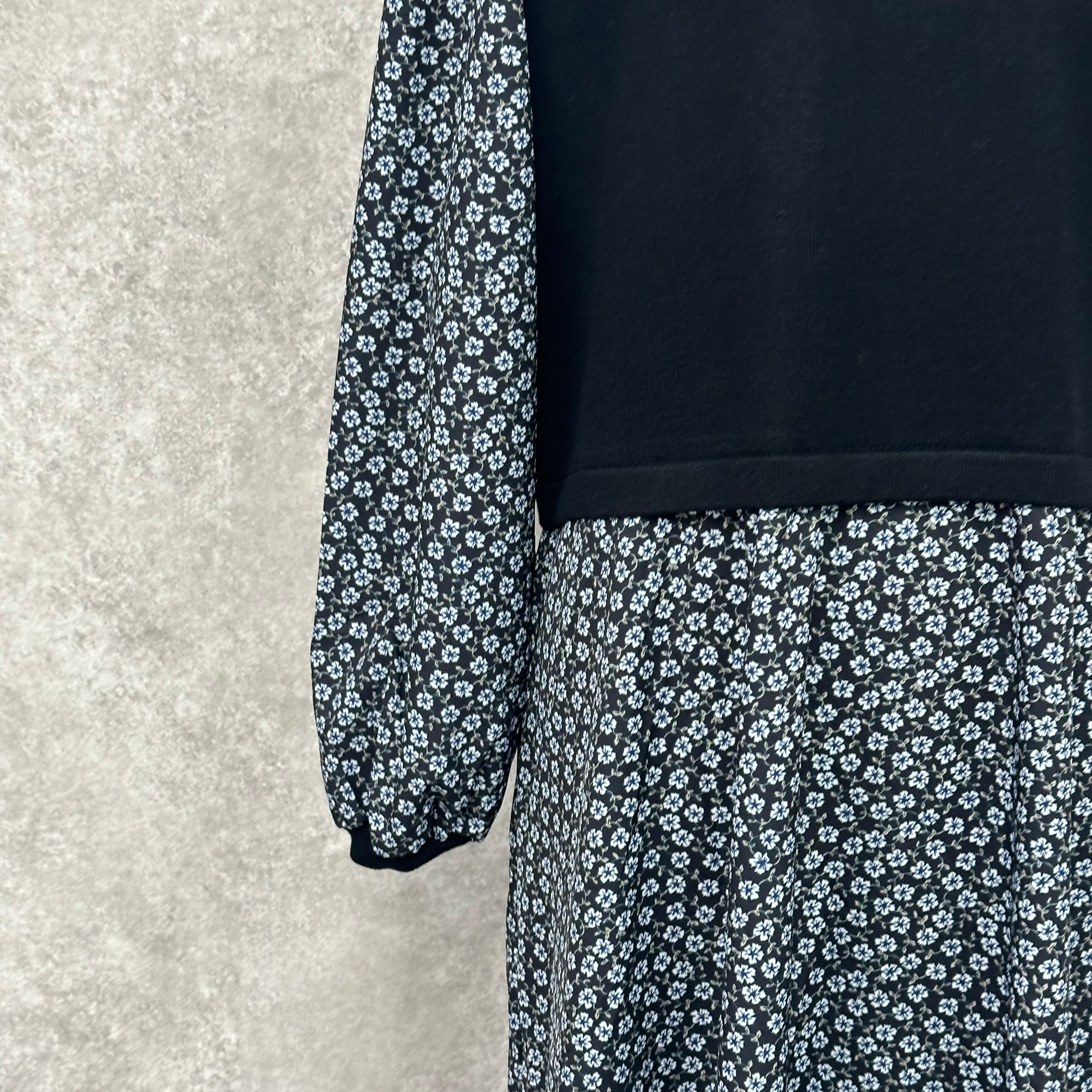 ドッキング花柄ワンピース ブラック ※10/7迄に順次発送予定