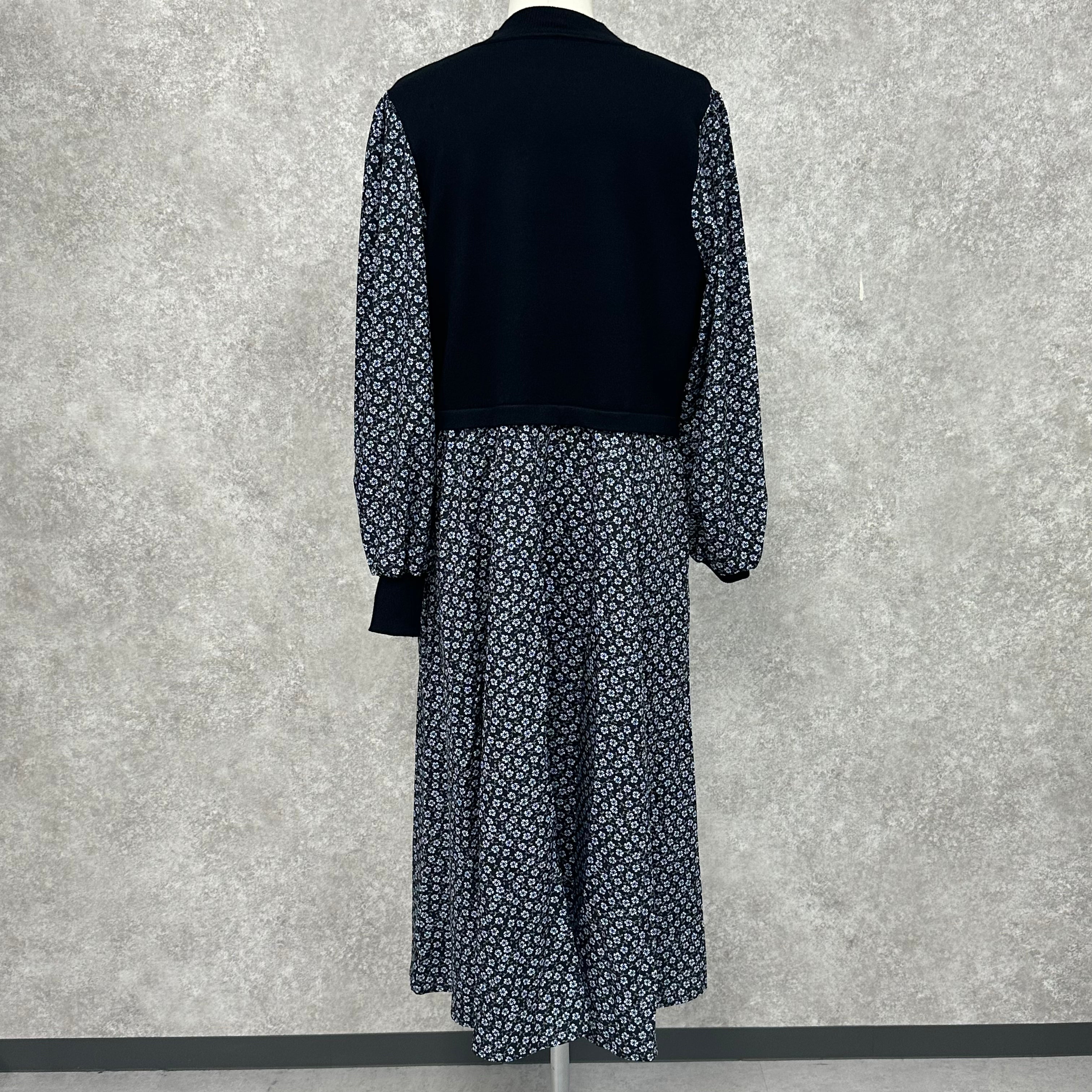 ドッキング花柄ワンピース ブラック ※10/7迄に順次発送予定