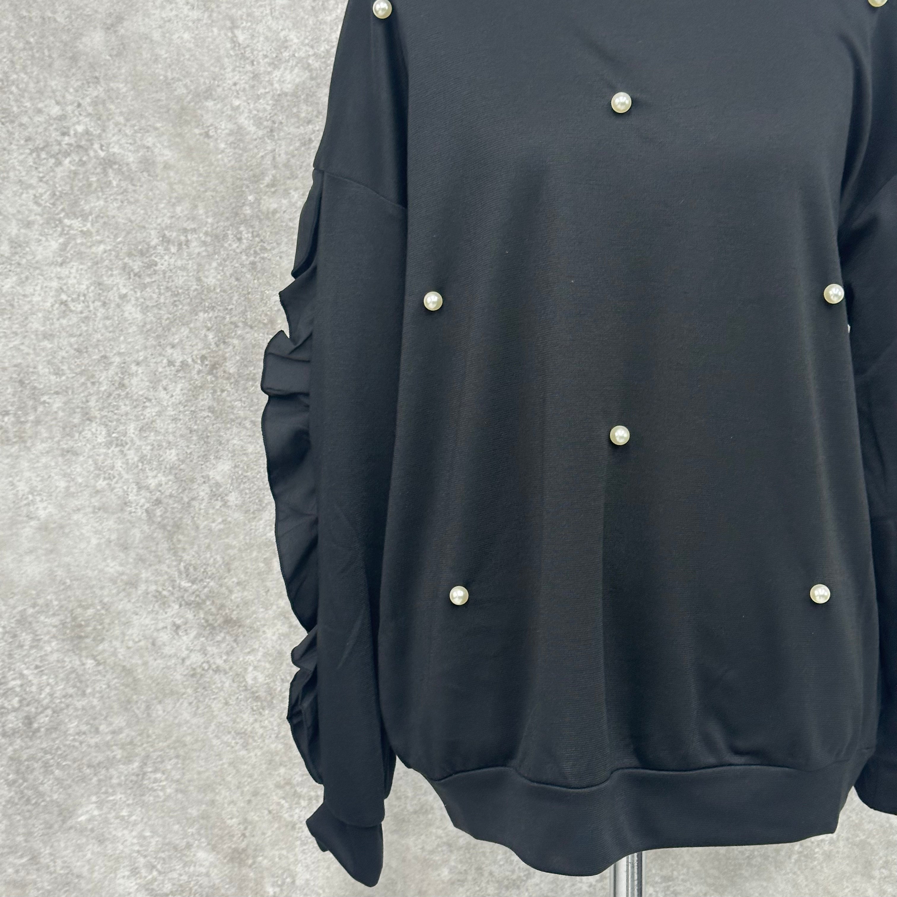 パール付き袖フリルスエット ブラック ※10/7迄に順次発送予定