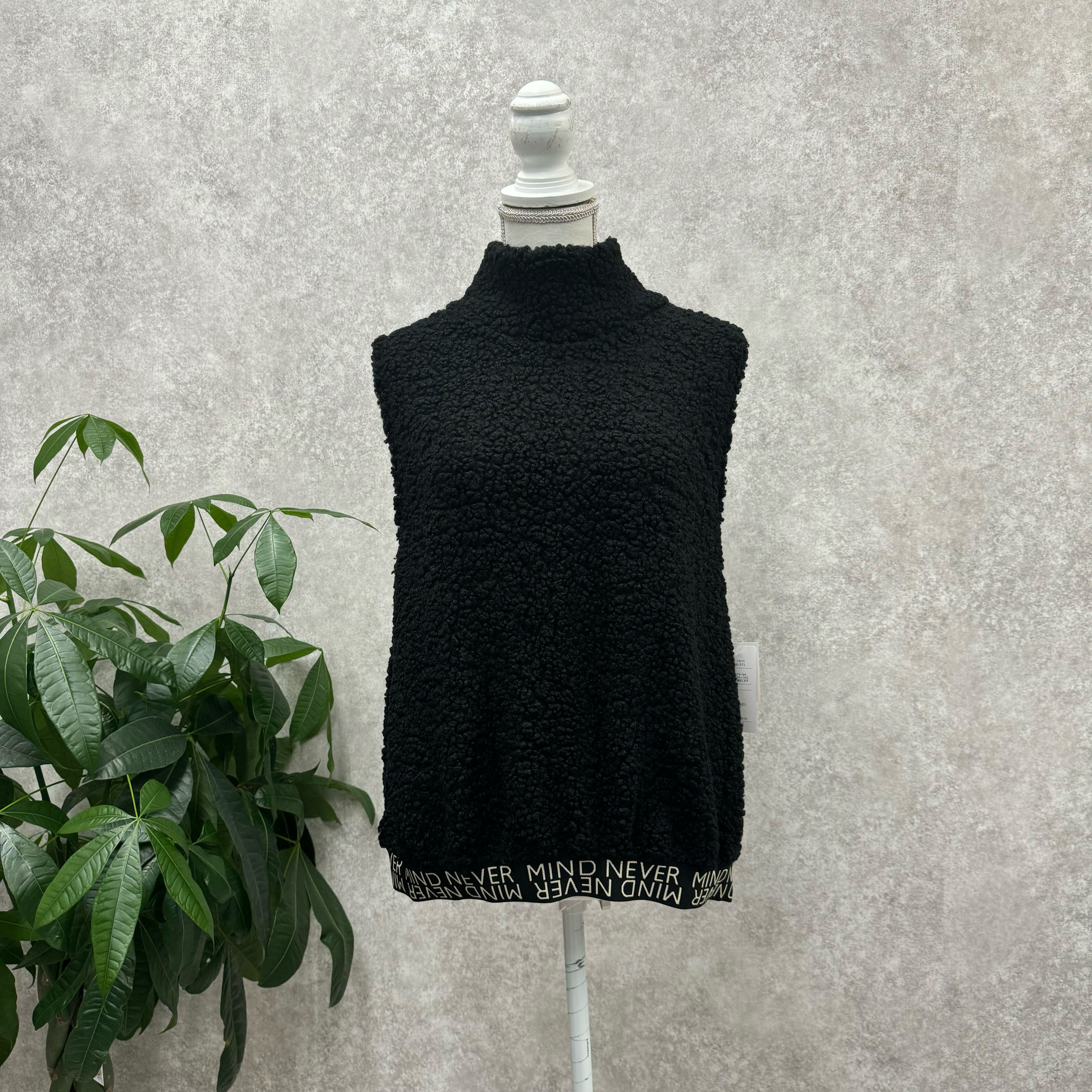 アルファベットラインボアベスト ブラック ※10/21迄に順次発送予定