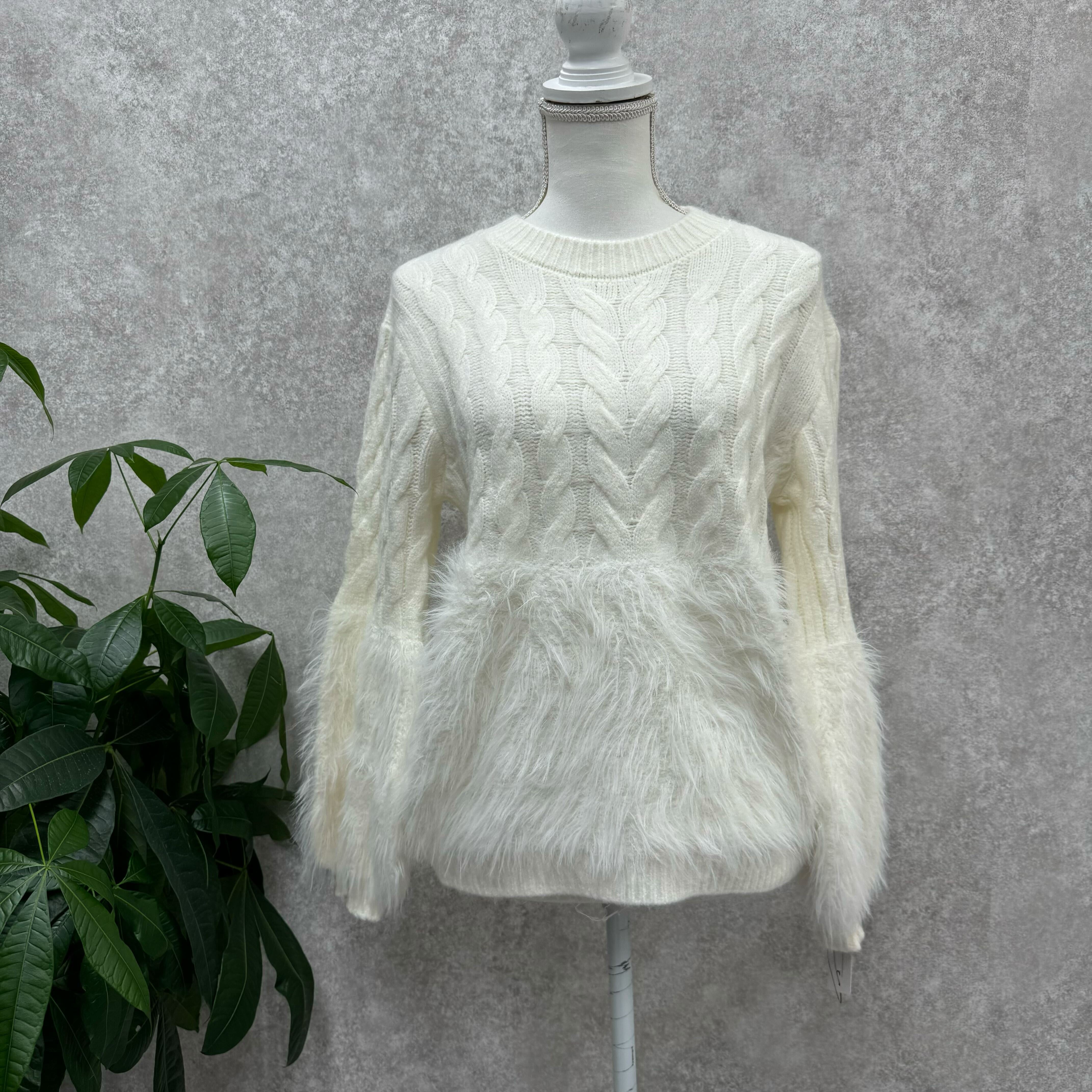 ケーブルシャギーニット ホワイト※10/21迄に順次発送予定