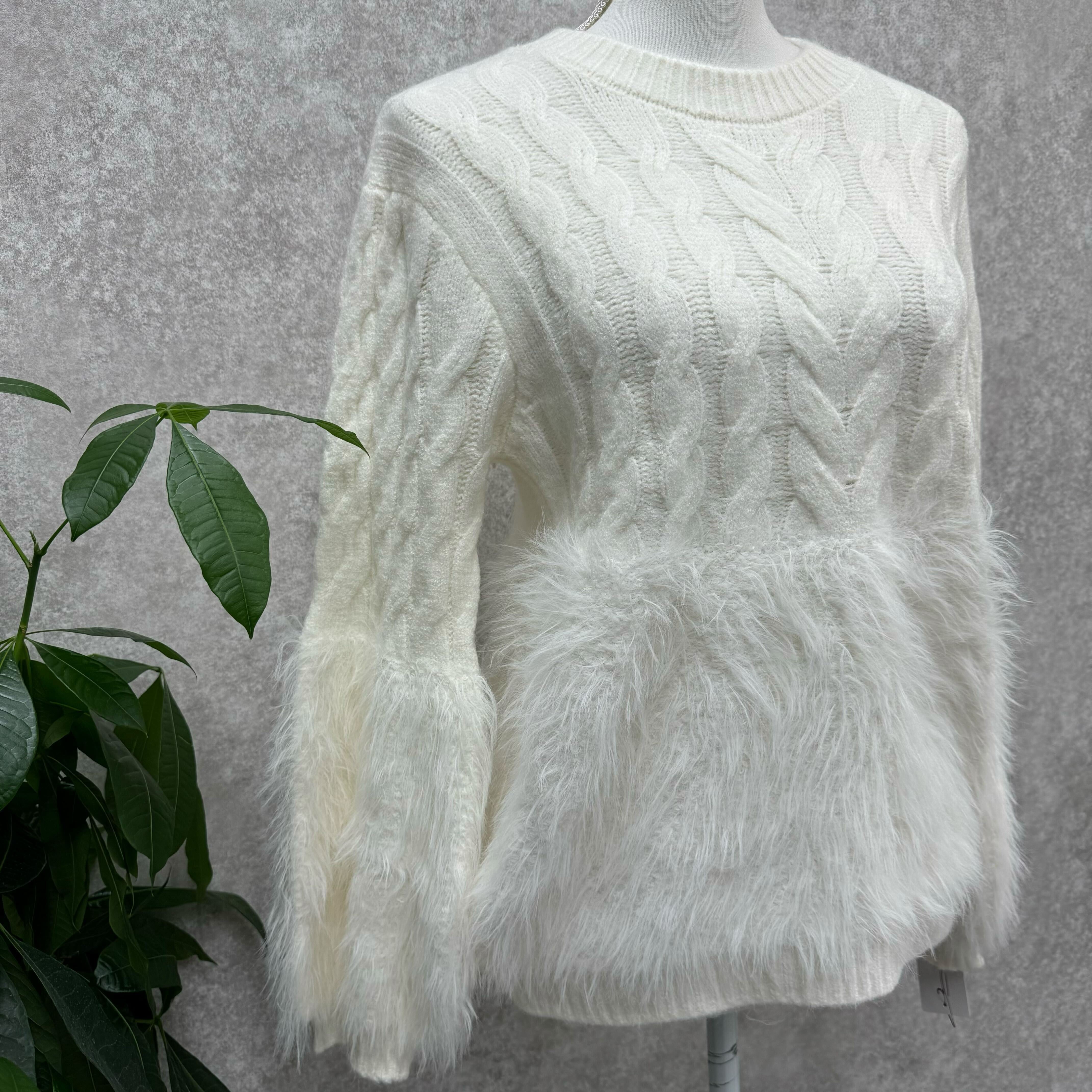 ケーブルシャギーニット ホワイト※10/21迄に順次発送予定