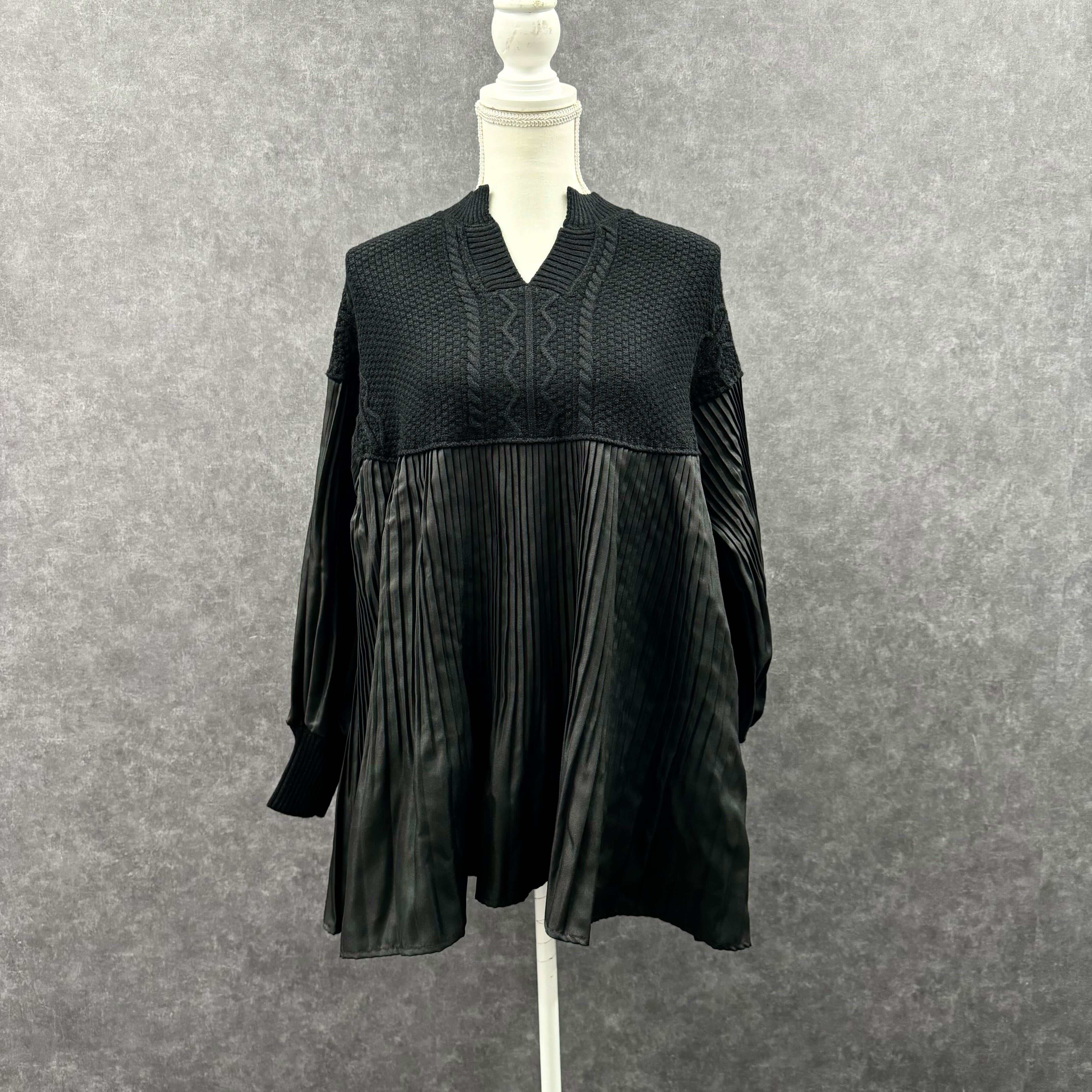 キーネック切替ニット ブラック※10/21迄に順次発送予定