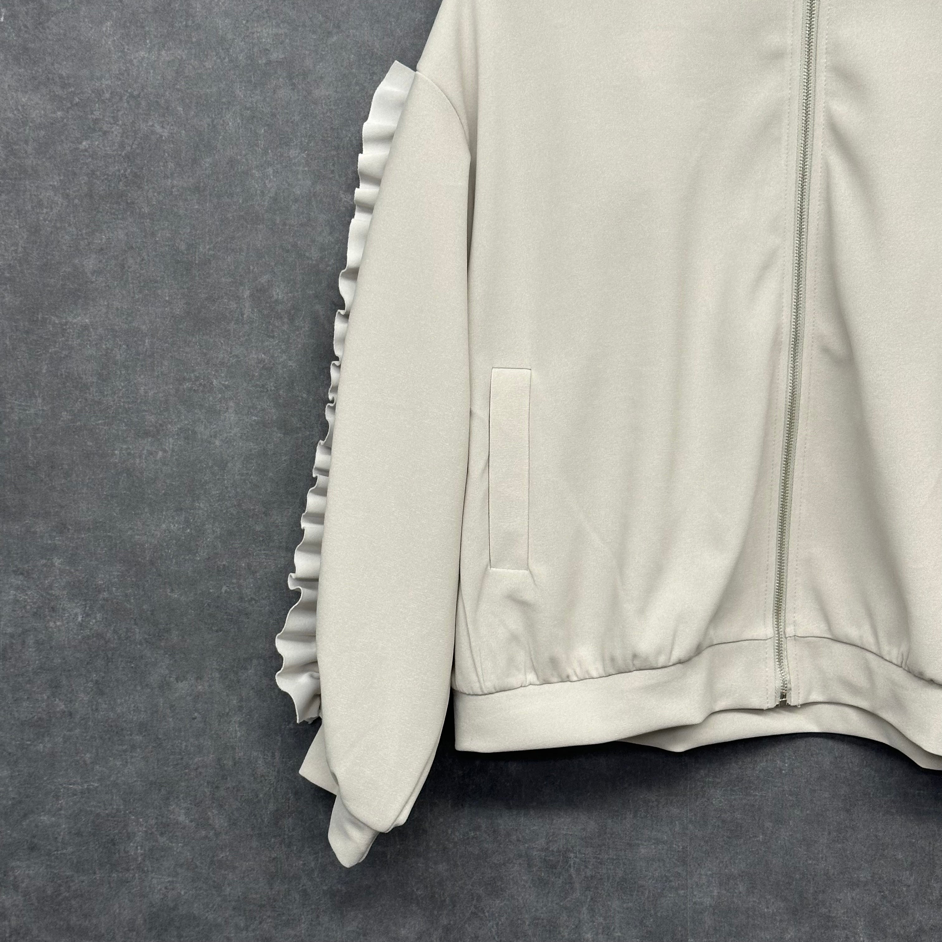 【在庫5点以下】袖フリル ブルゾン アイボリー ※4/15迄に順次発送予定