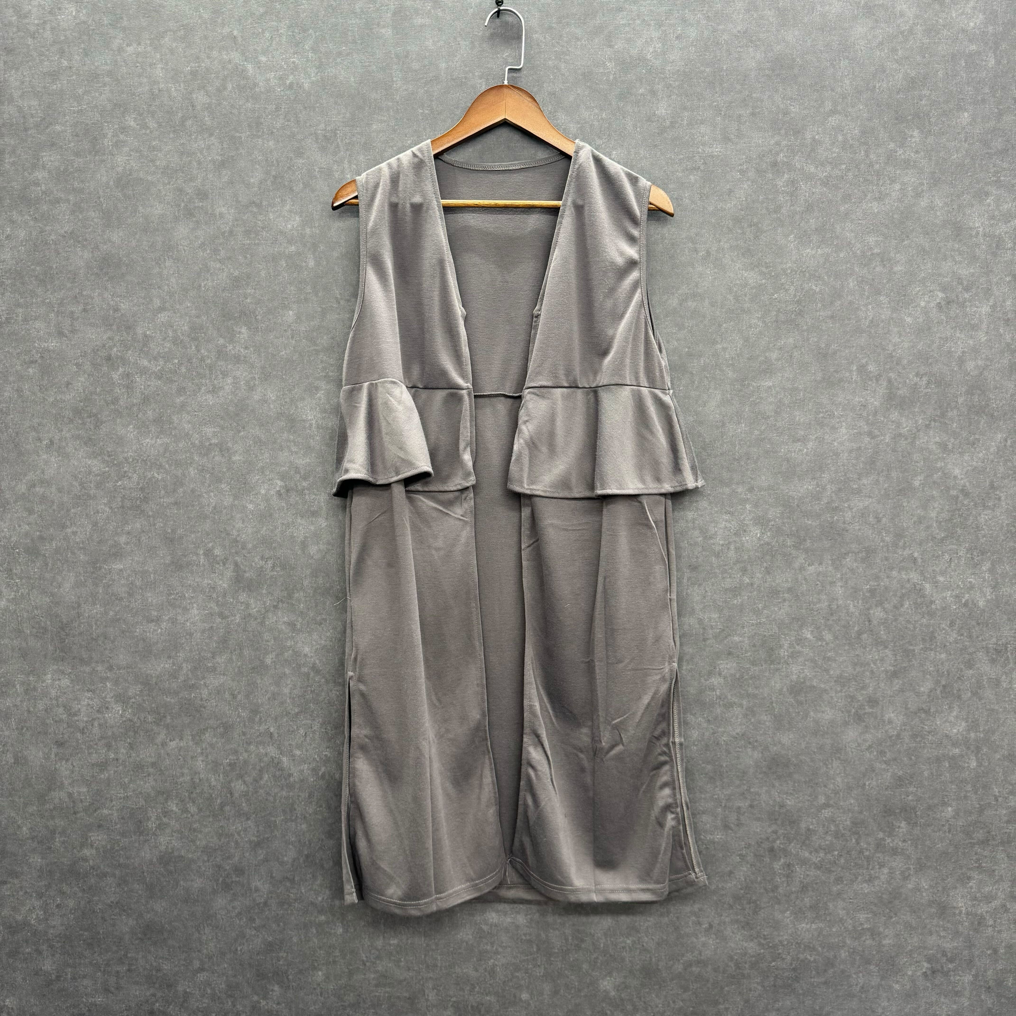 ★フリルデザインジレ グレー※11/5迄に順次発送予定