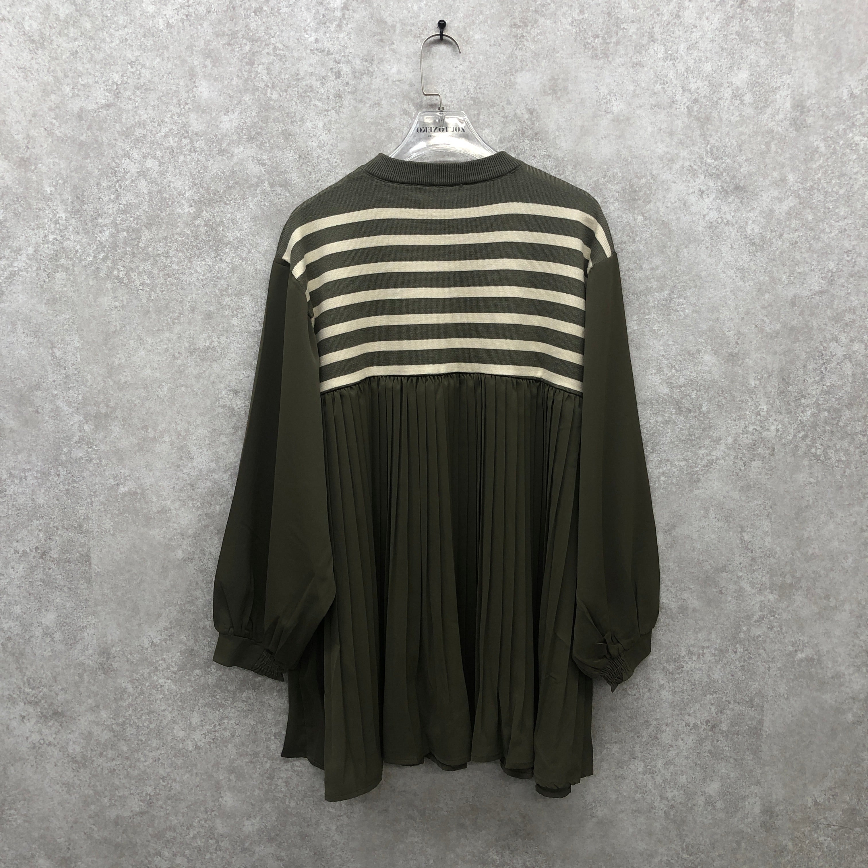 プリーツ切替ボーダーニットプルオーバー カーキ ※10/15迄に順次発送予定