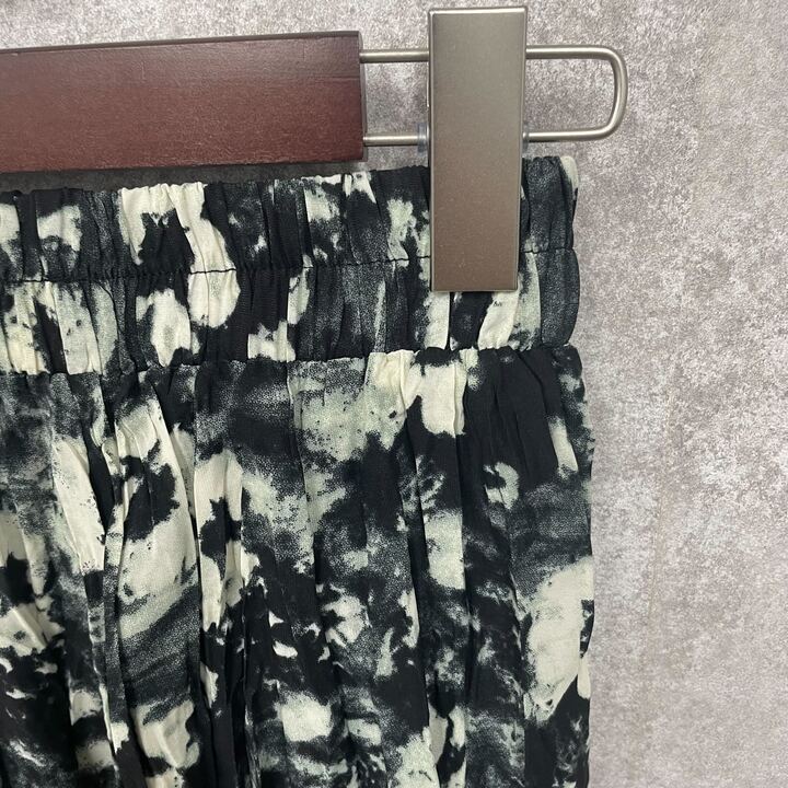 総柄フラワースカート ブラック※3/11迄に順次発送予定