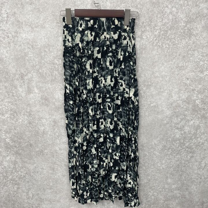 総柄フラワースカート ブラック※3/11迄に順次発送予定