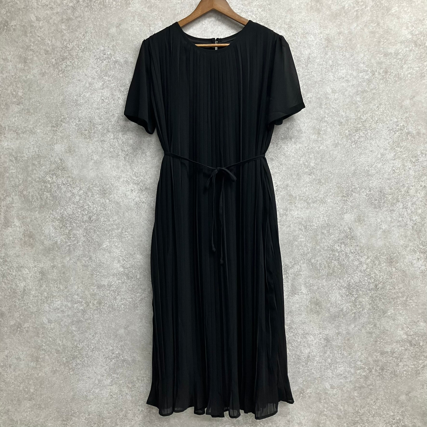 プリーツシフォンワンピース ブラック※7/23～29迄に順次発送予定