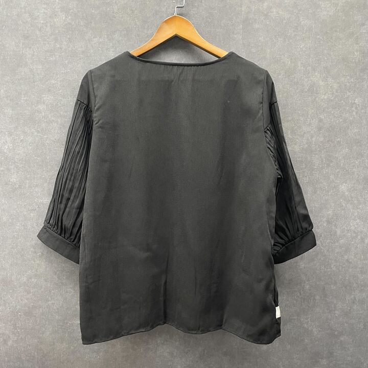 切り替えプリーツブラウス ブラック  ※4/8迄に順次発送予定