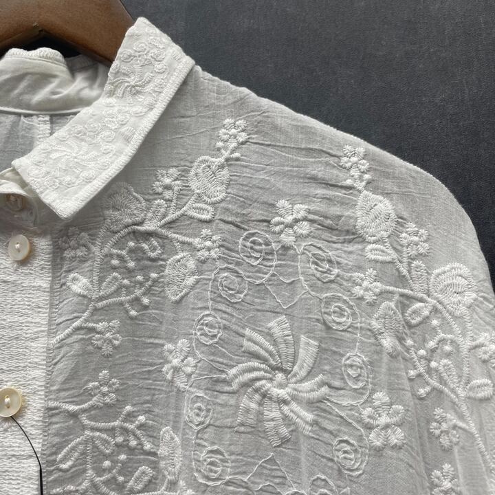 刺繍花柄ロングシャツ② ホワイト※9/9～15迄に順次発送予定