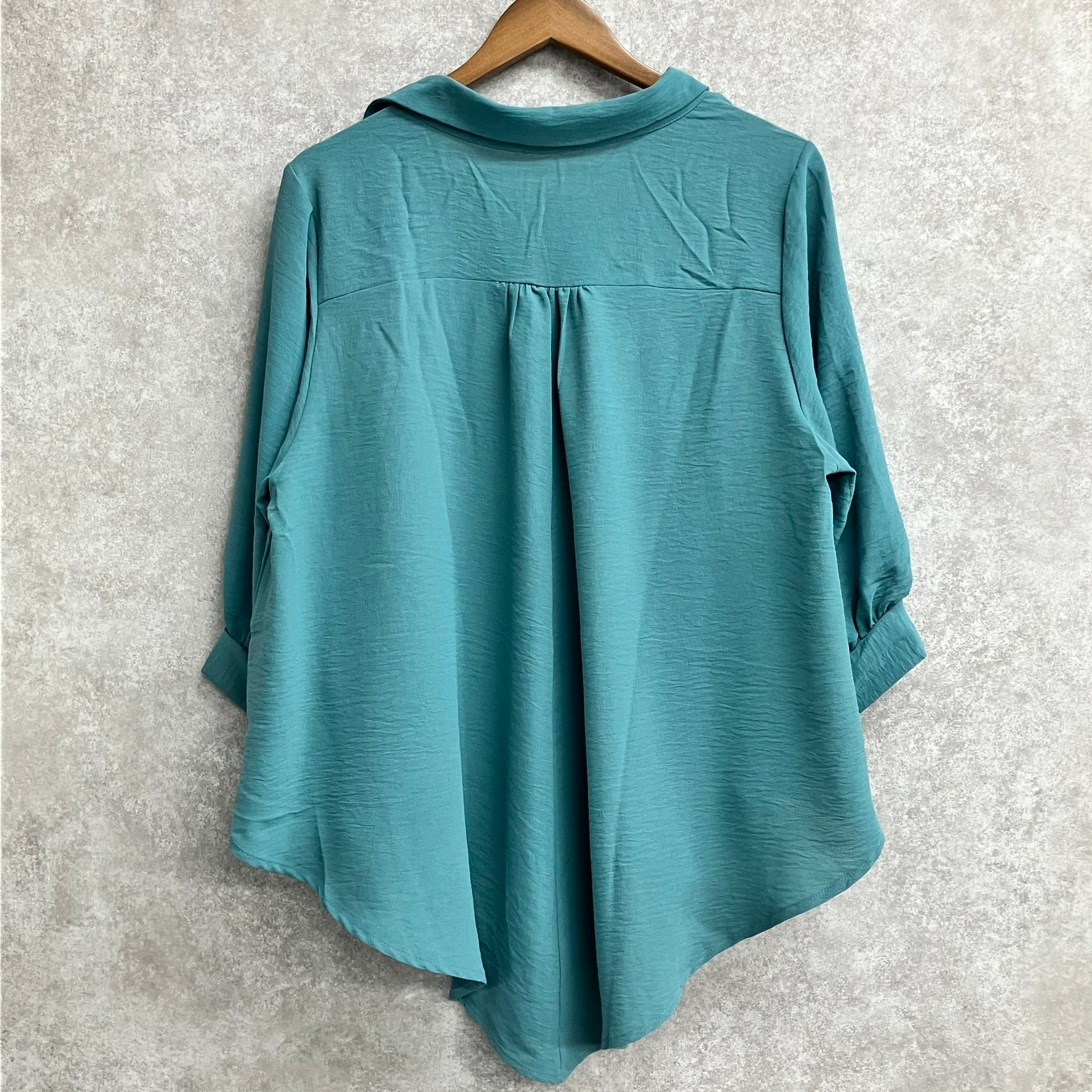 チャーム付スキッパーシャツブラウス　ブルー※7/9～7/15迄に順次発送予定