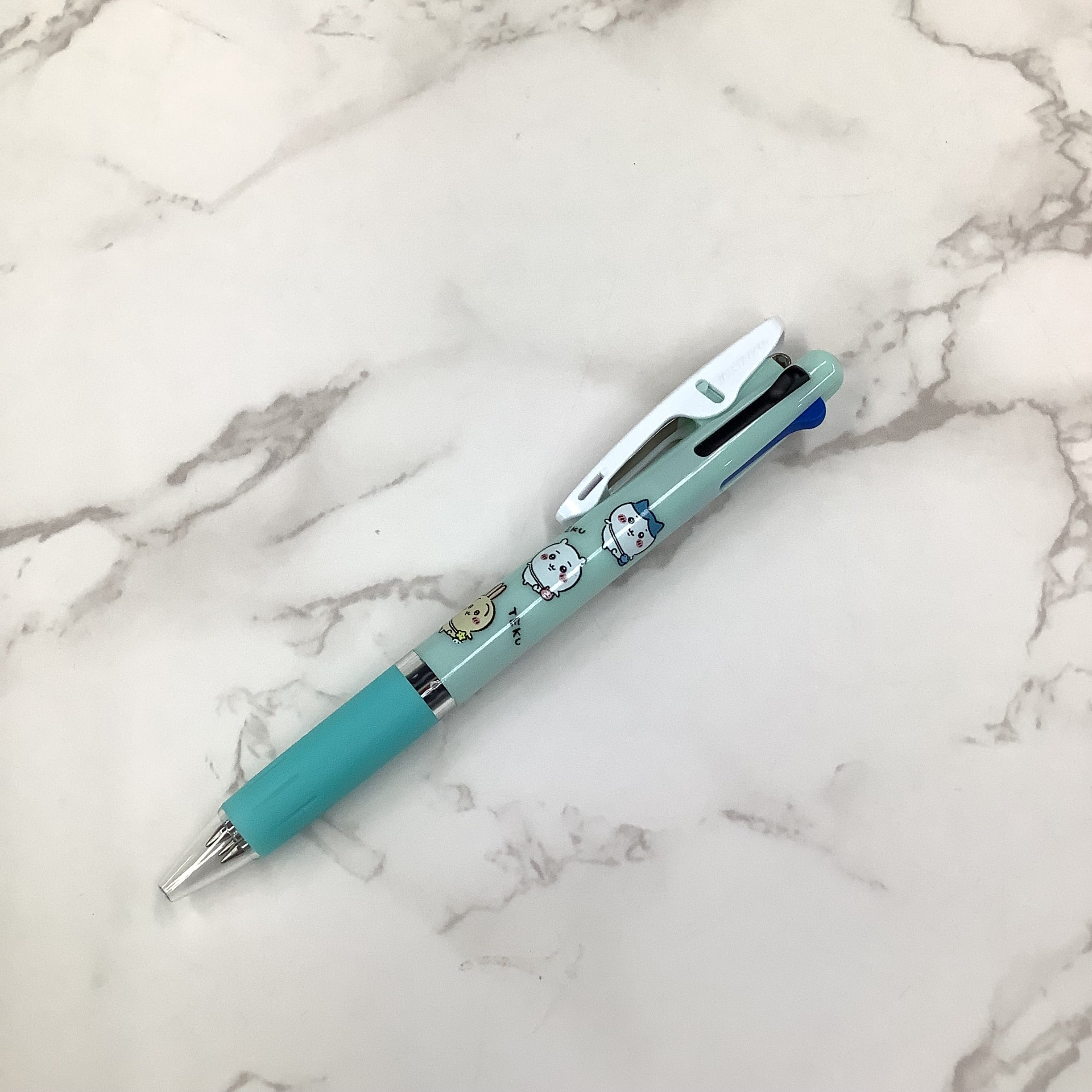 ちいかわ　3色ボールペン　おさんぽ　水色　※8/6~8/13順次発送予定