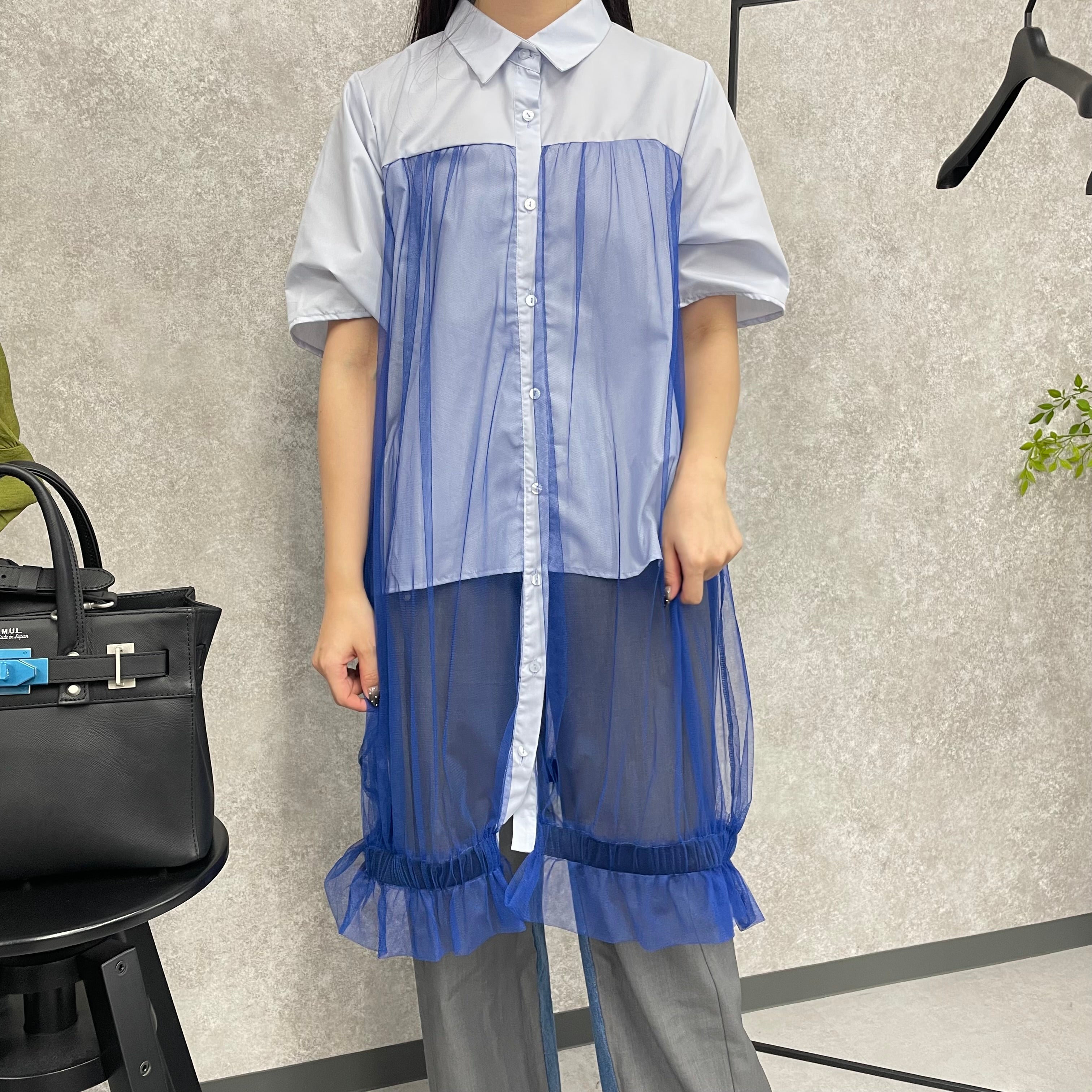 【369】チュール切り替えシャツ　ブルー  ※10/7迄に順次発送予定