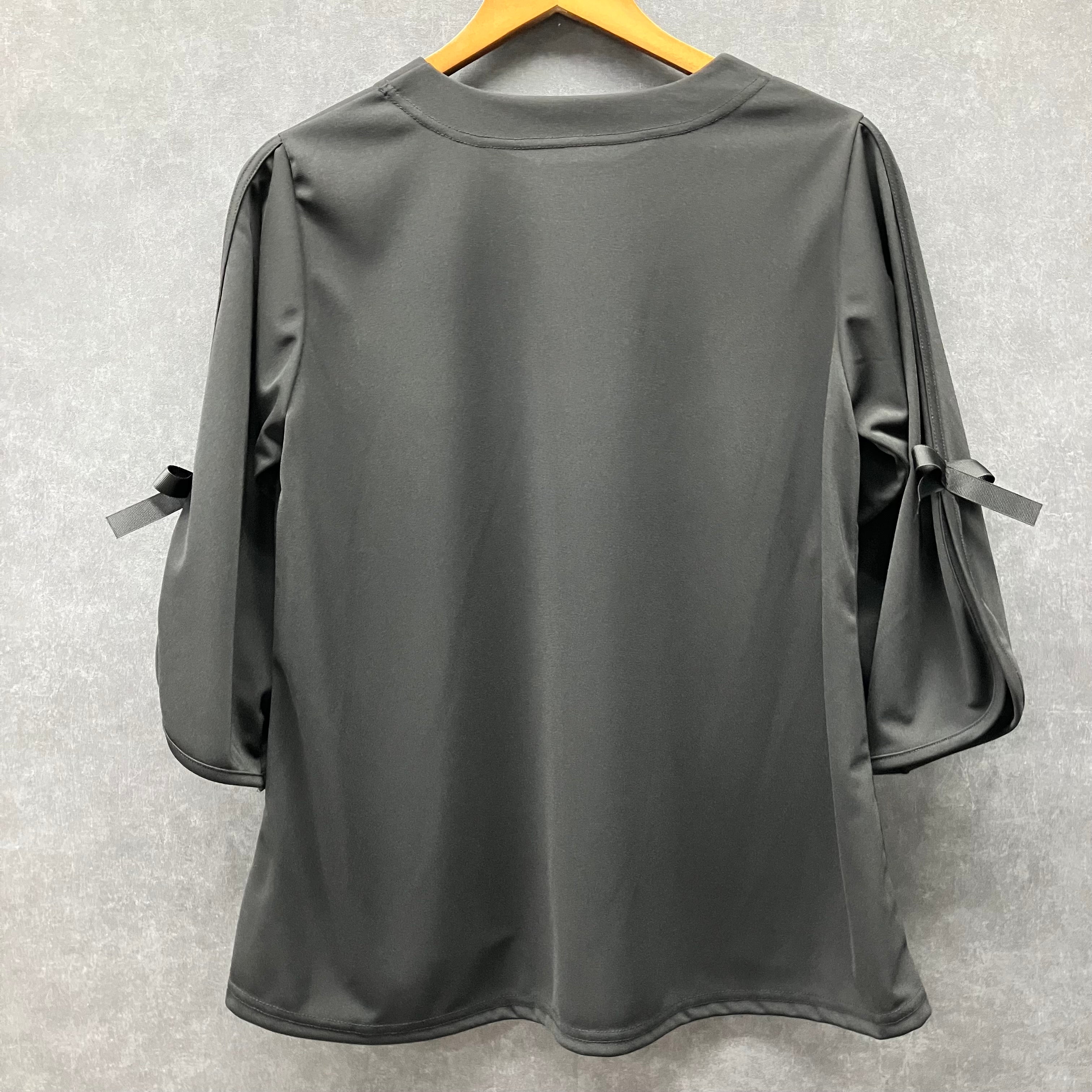 【在庫5点以下】袖リボントップス ブラック※4/15迄に順次発送予定