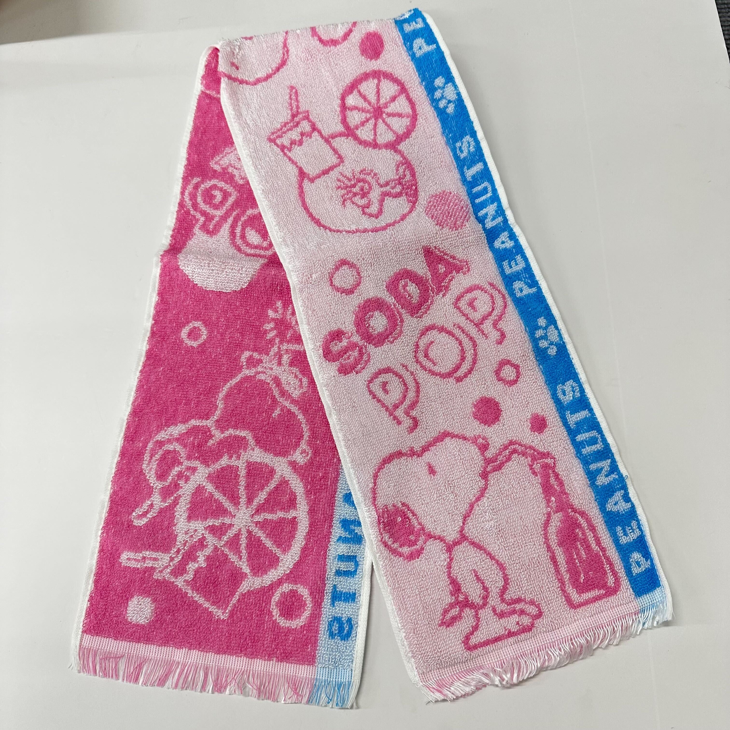 スヌーピーひんやりマフラータオル 　ピンク　※1/14までに順次発送予定