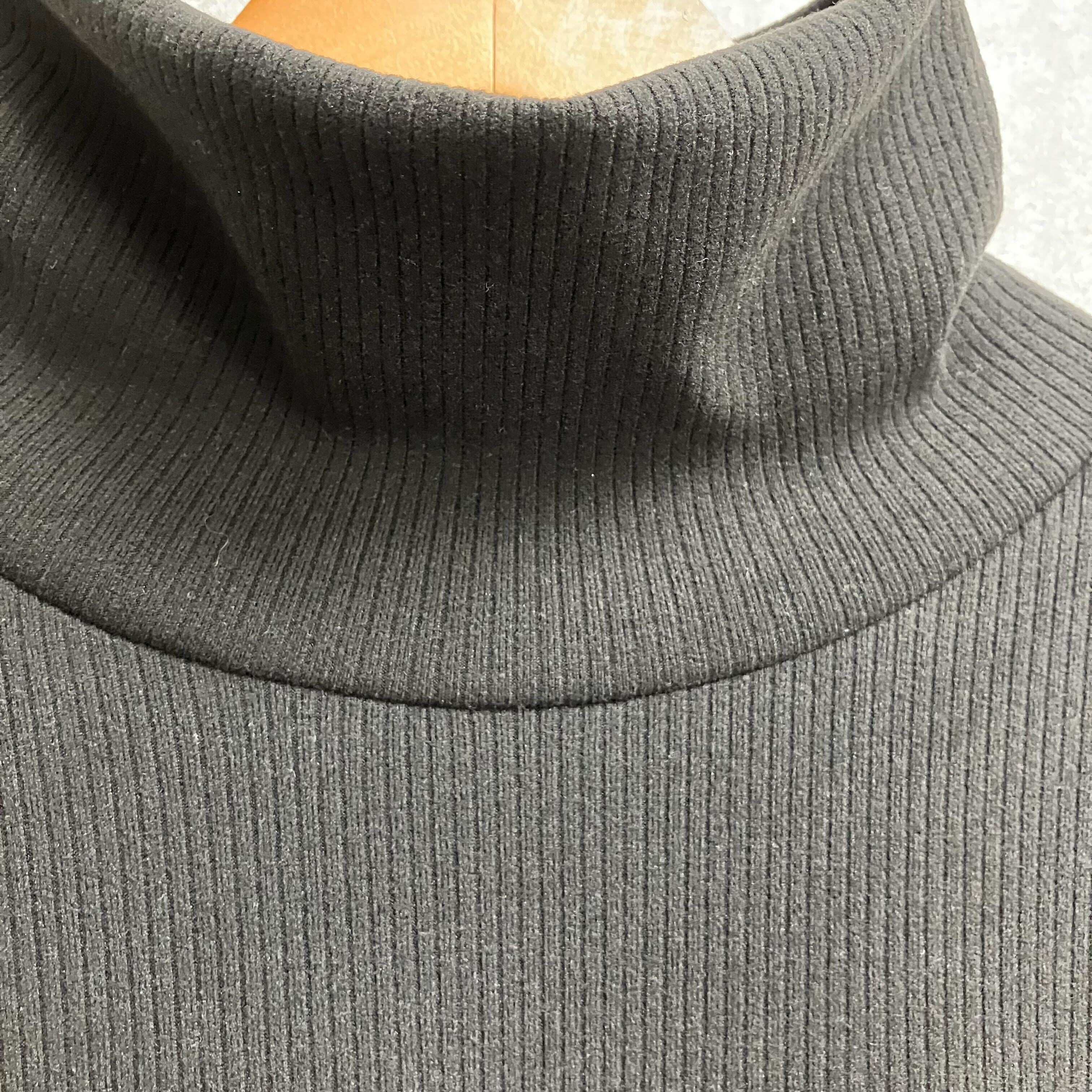 タートルネックTシャツ ブラック※4/23~29までに順次配送予定