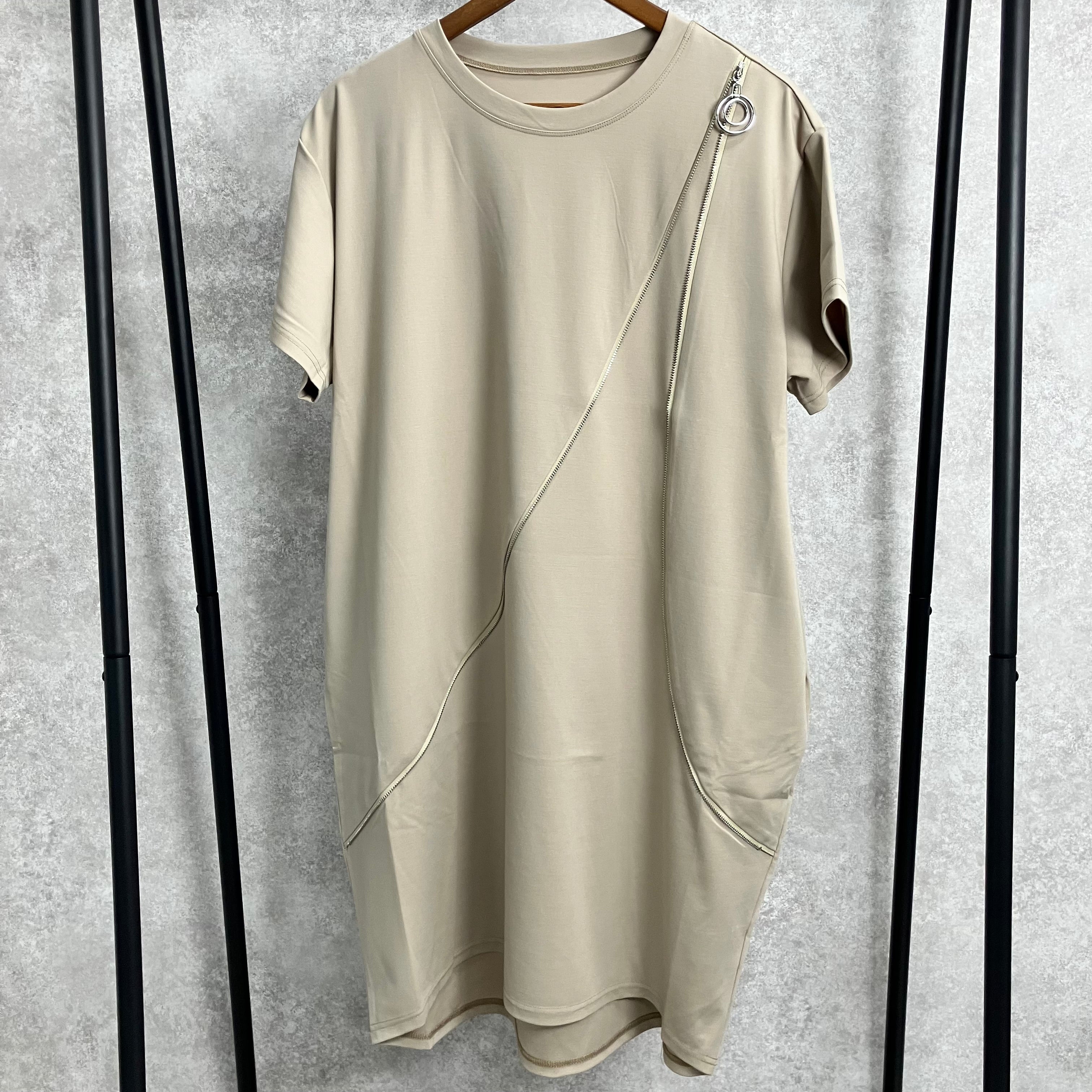 ファスナー付きワンピース　ベージュ※5/21～27迄に順次発送予定