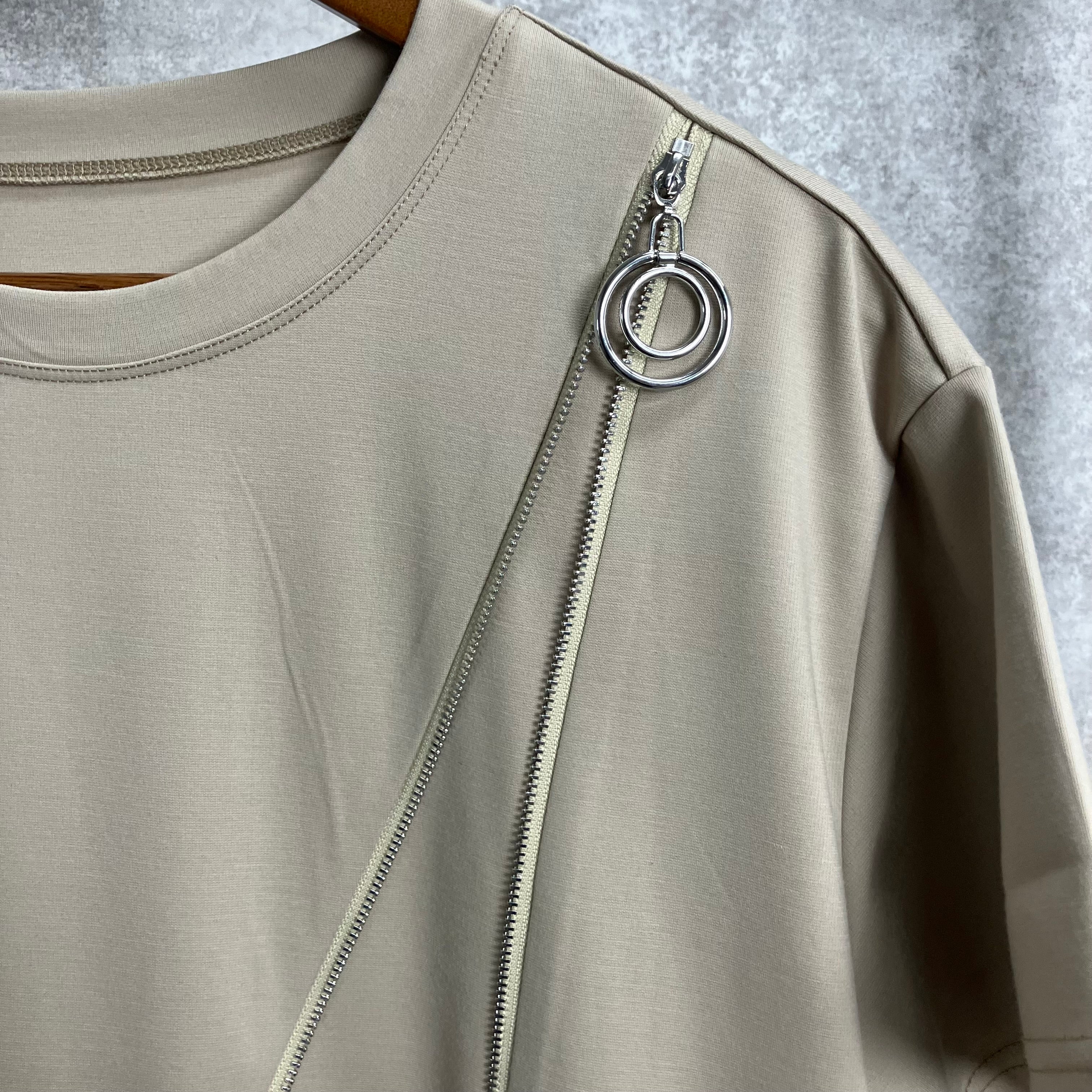 ファスナー付きワンピース　ベージュ※5/21～27迄に順次発送予定