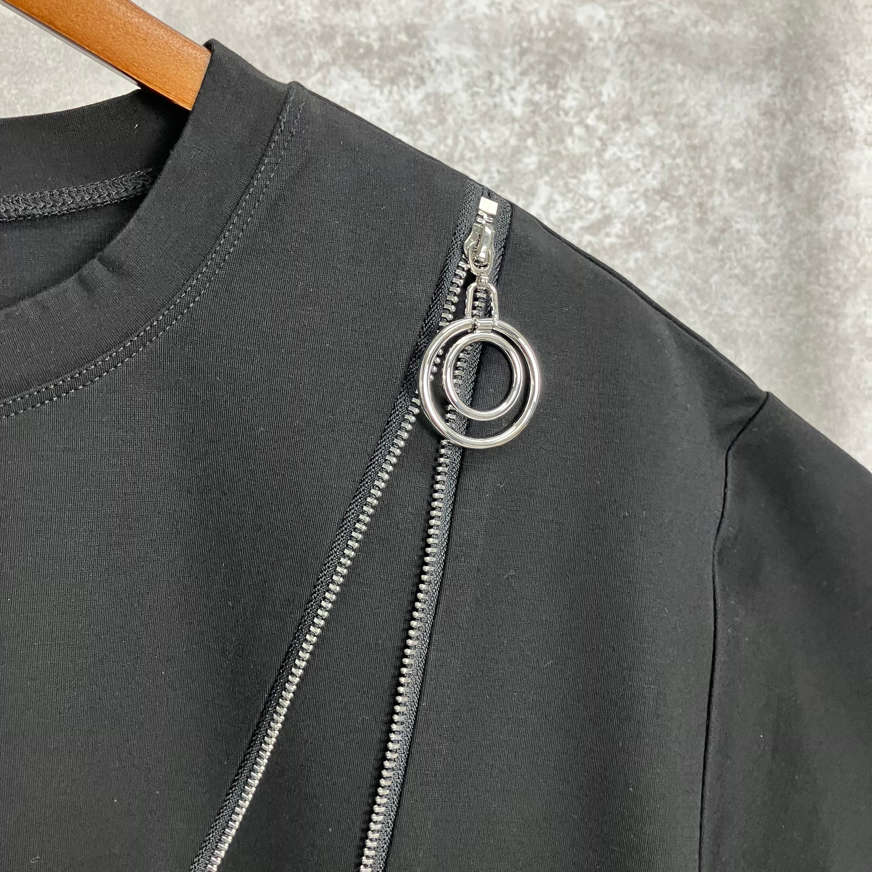 ファスナー付きワンピース　ブラック※5/21～27迄に順次発送予定