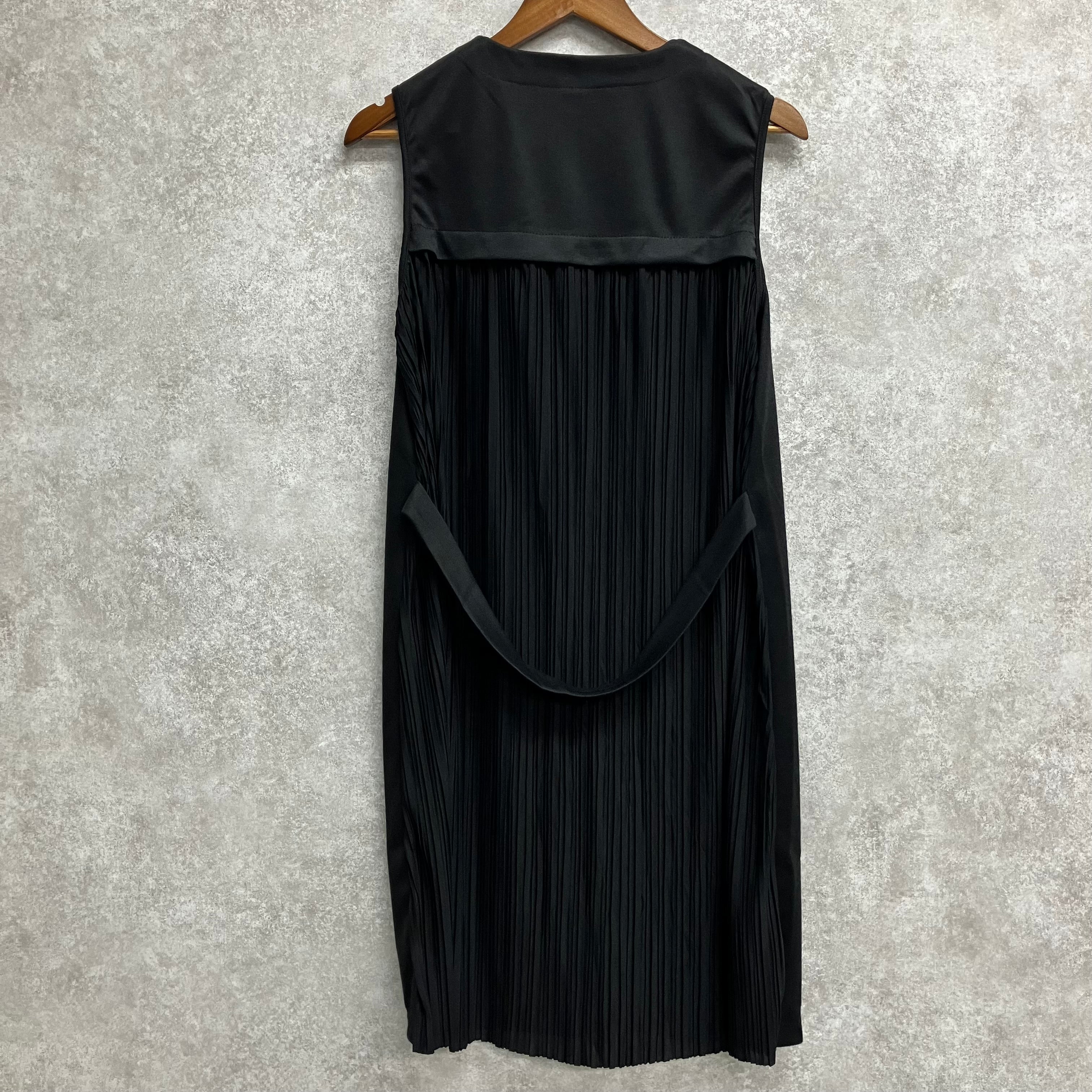 バックプリーツロングベスト ブラック※7/2～8迄に順次発送予定