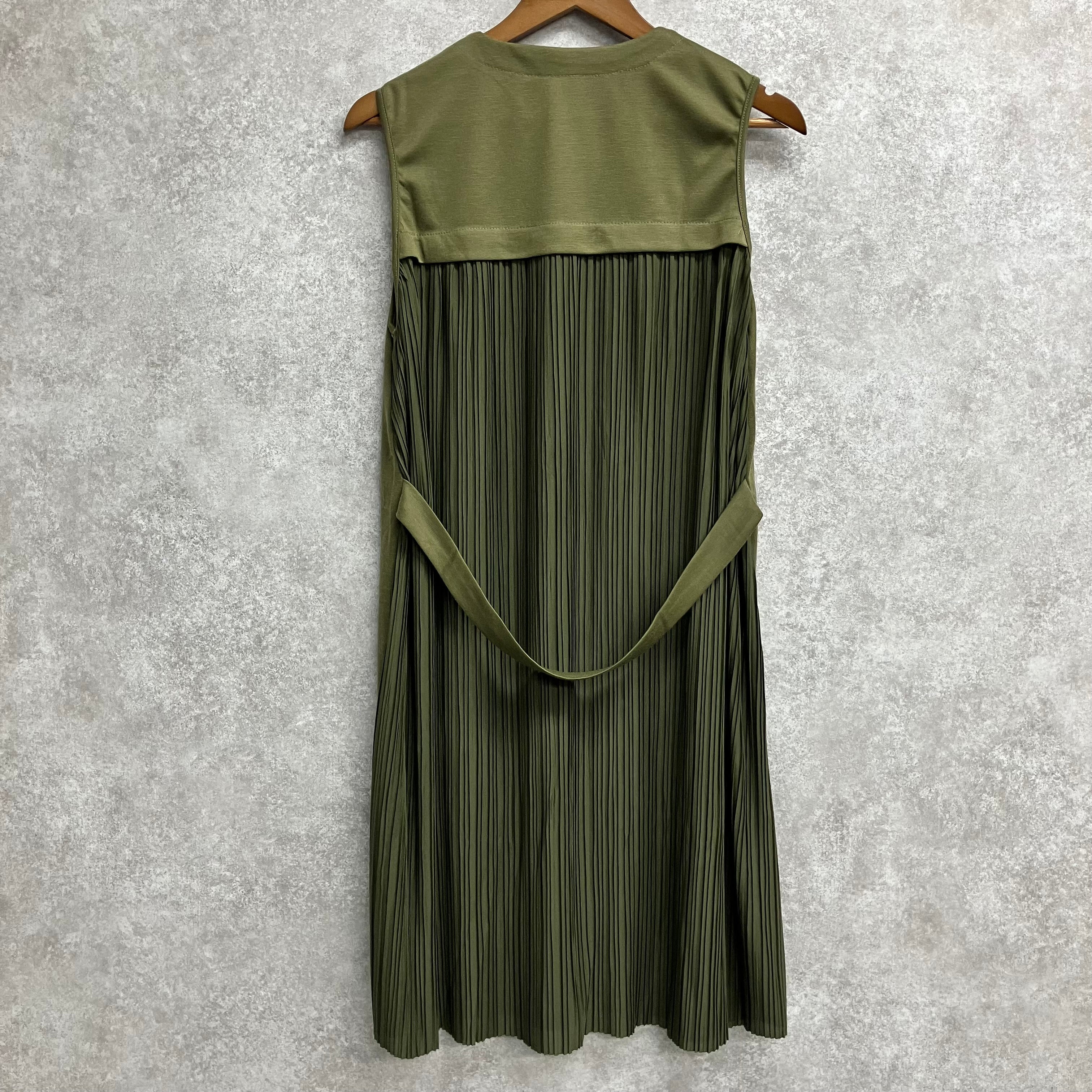 バックプリーツロングベスト　カーキ※5/21～27迄に順次発送予定