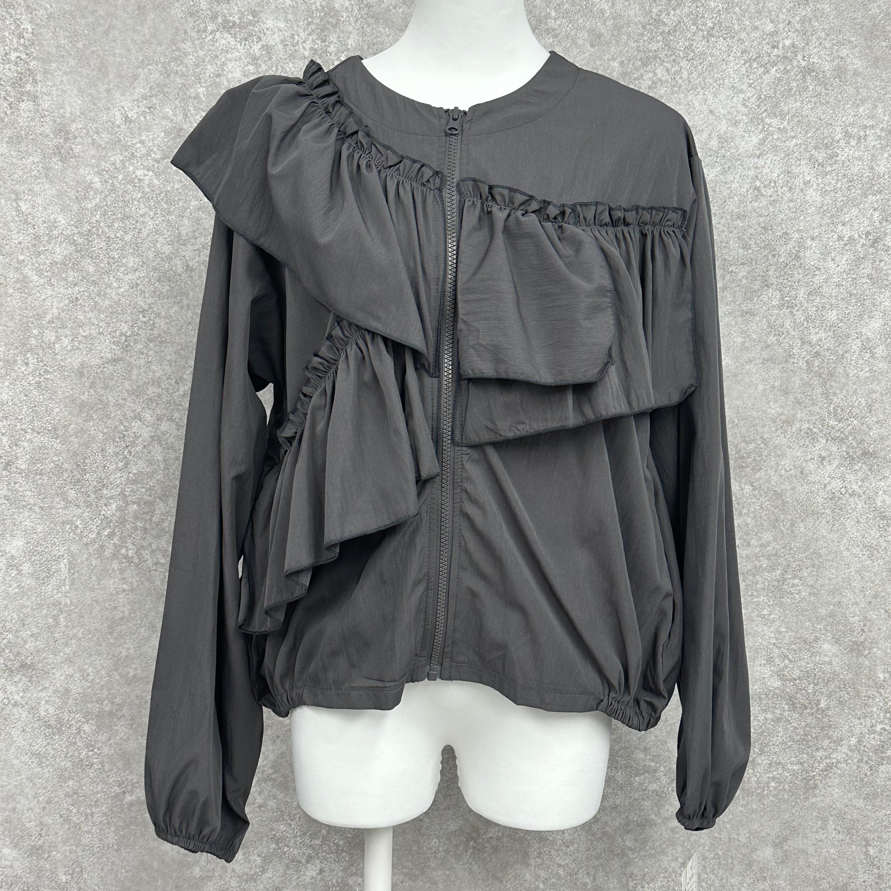 アシンメトリーフリルブルゾン　チャコールグレー※4/1迄に順次発送予定