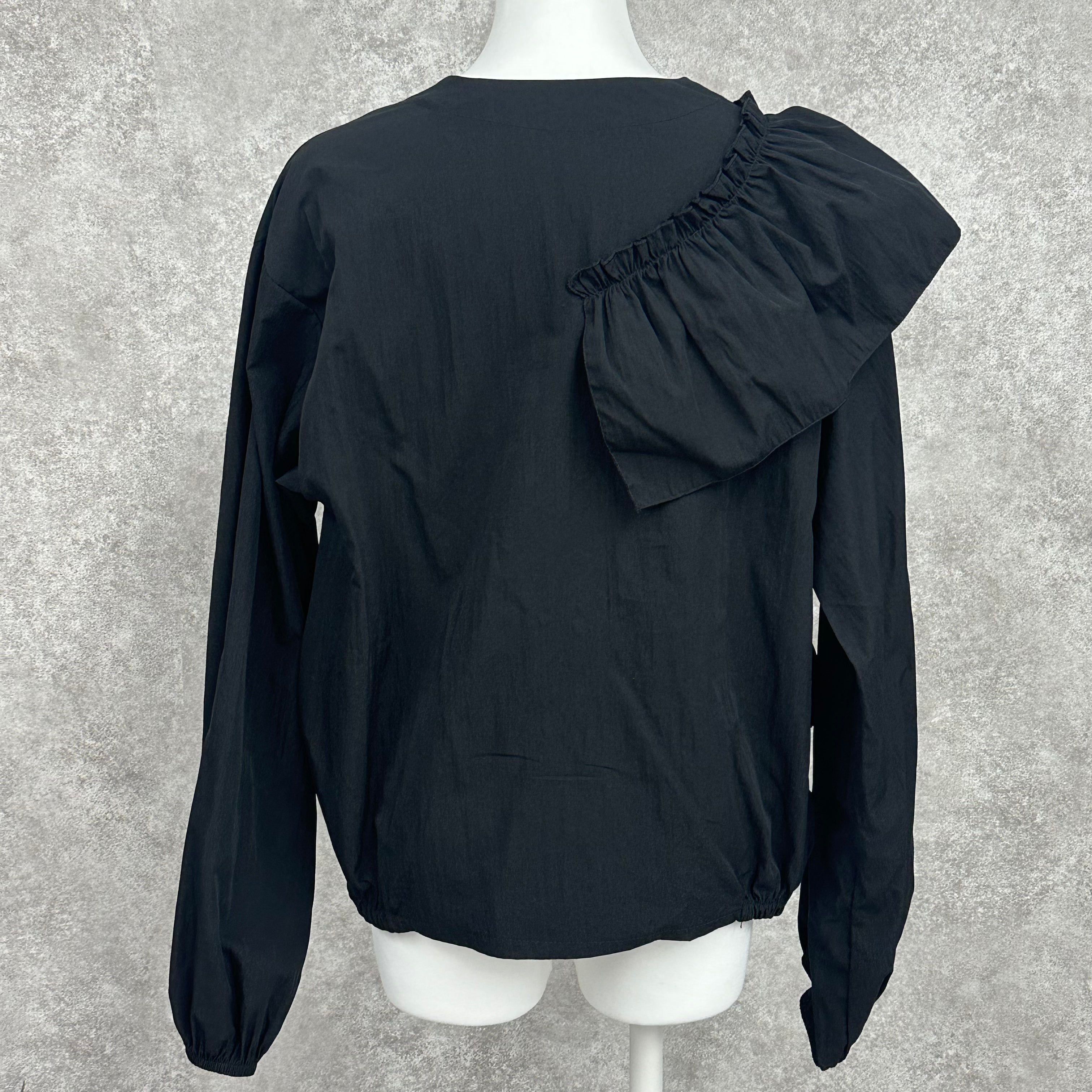 アシンメトリーフリルブルゾン ブラック※4/1迄に順次発送予定