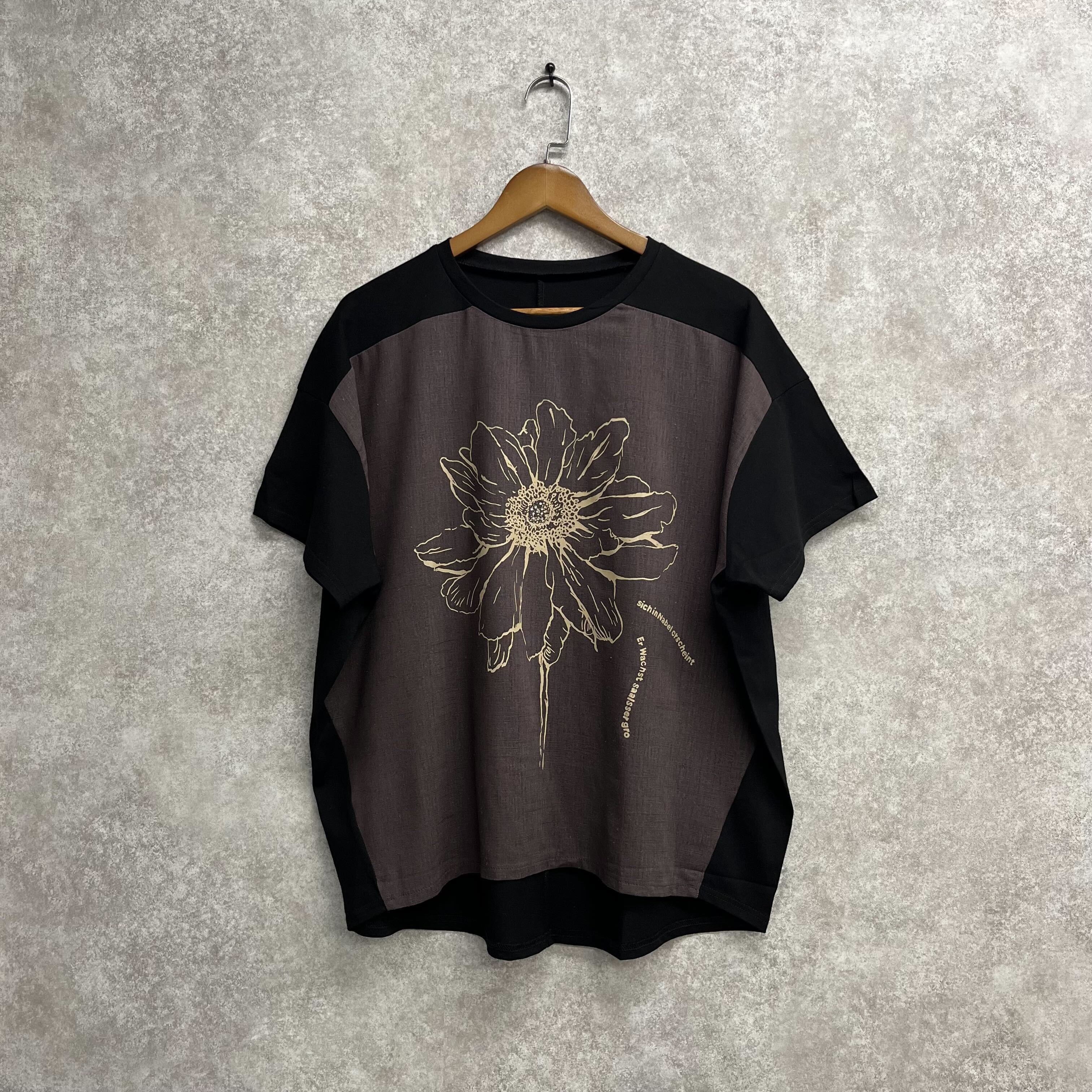 フラワーグラフィックポンチョTシャツ ブラック※4/23~29までに順次配送予定