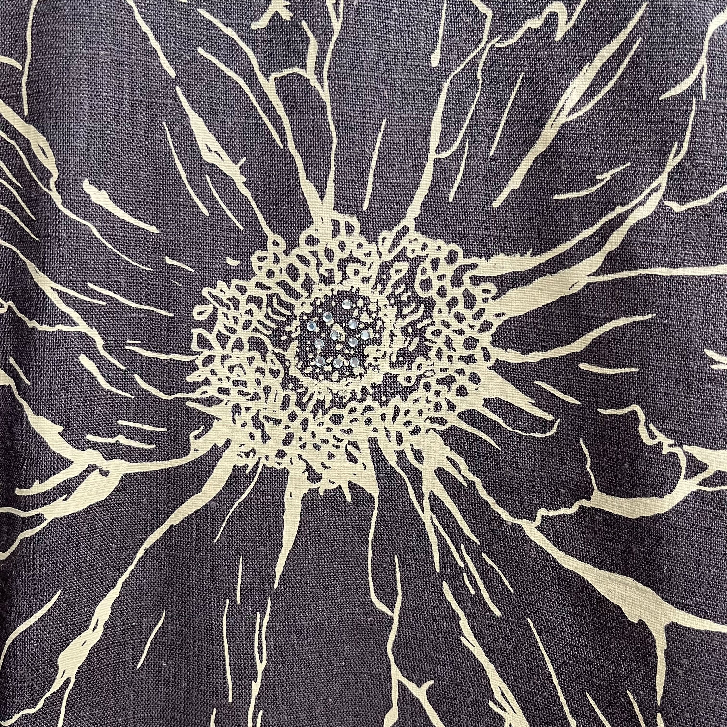 フラワーグラフィックポンチョTシャツ ブラック※4/23~29までに順次配送予定