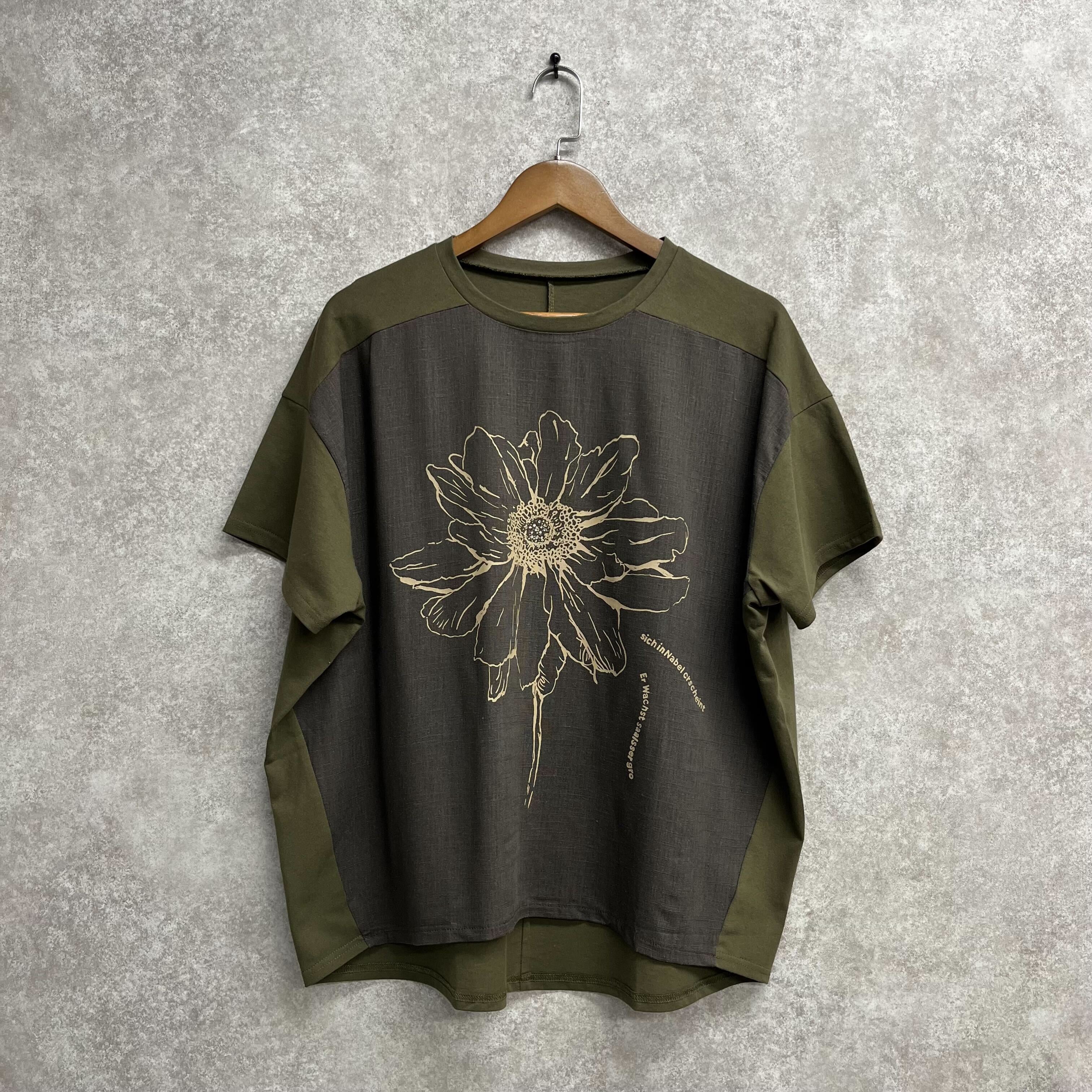フラワーグラフィックポンチョTシャツ カーキ※4/8迄に順次発送予定