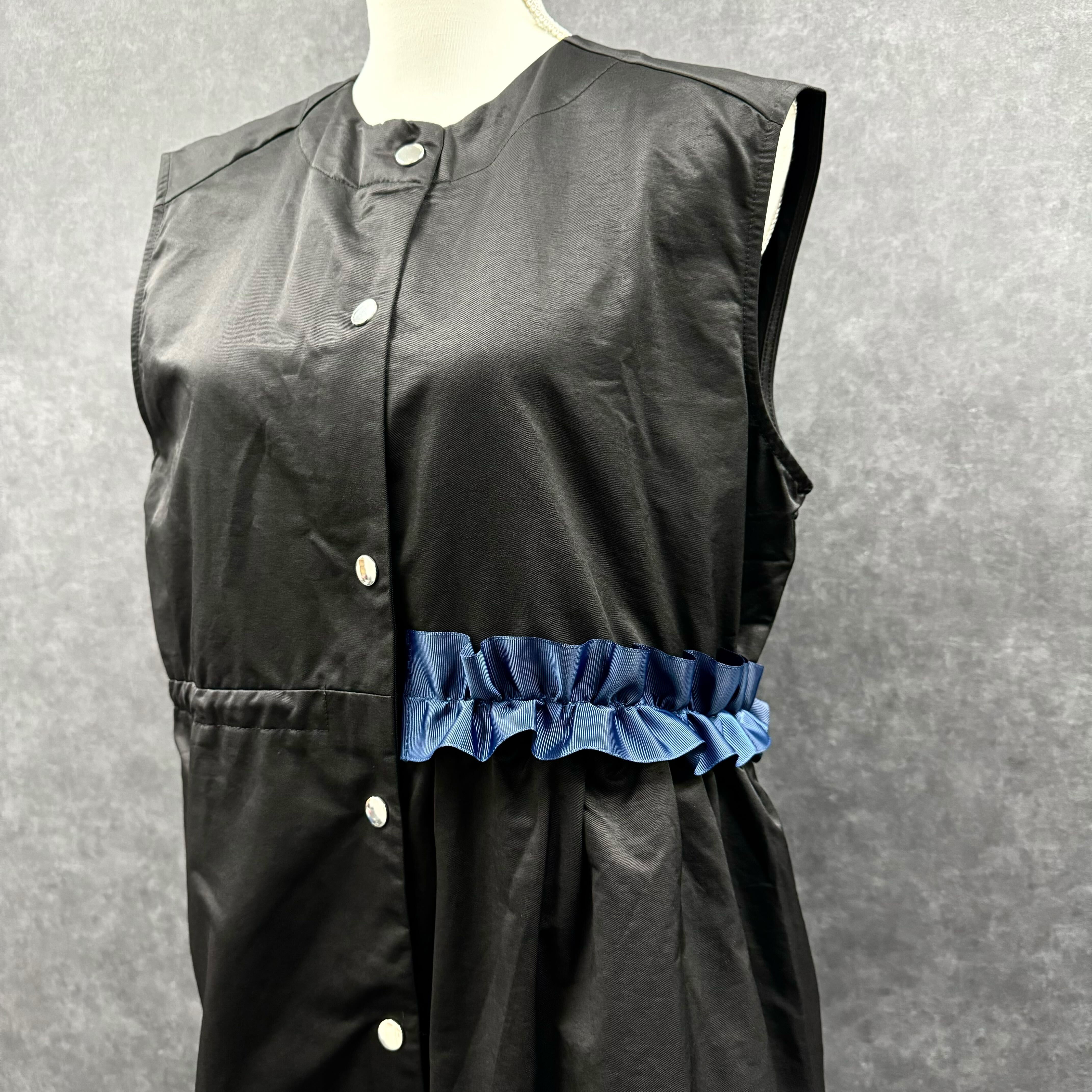 ハーフラインフリルベスト　ブラック※10/21迄に順次発送予定