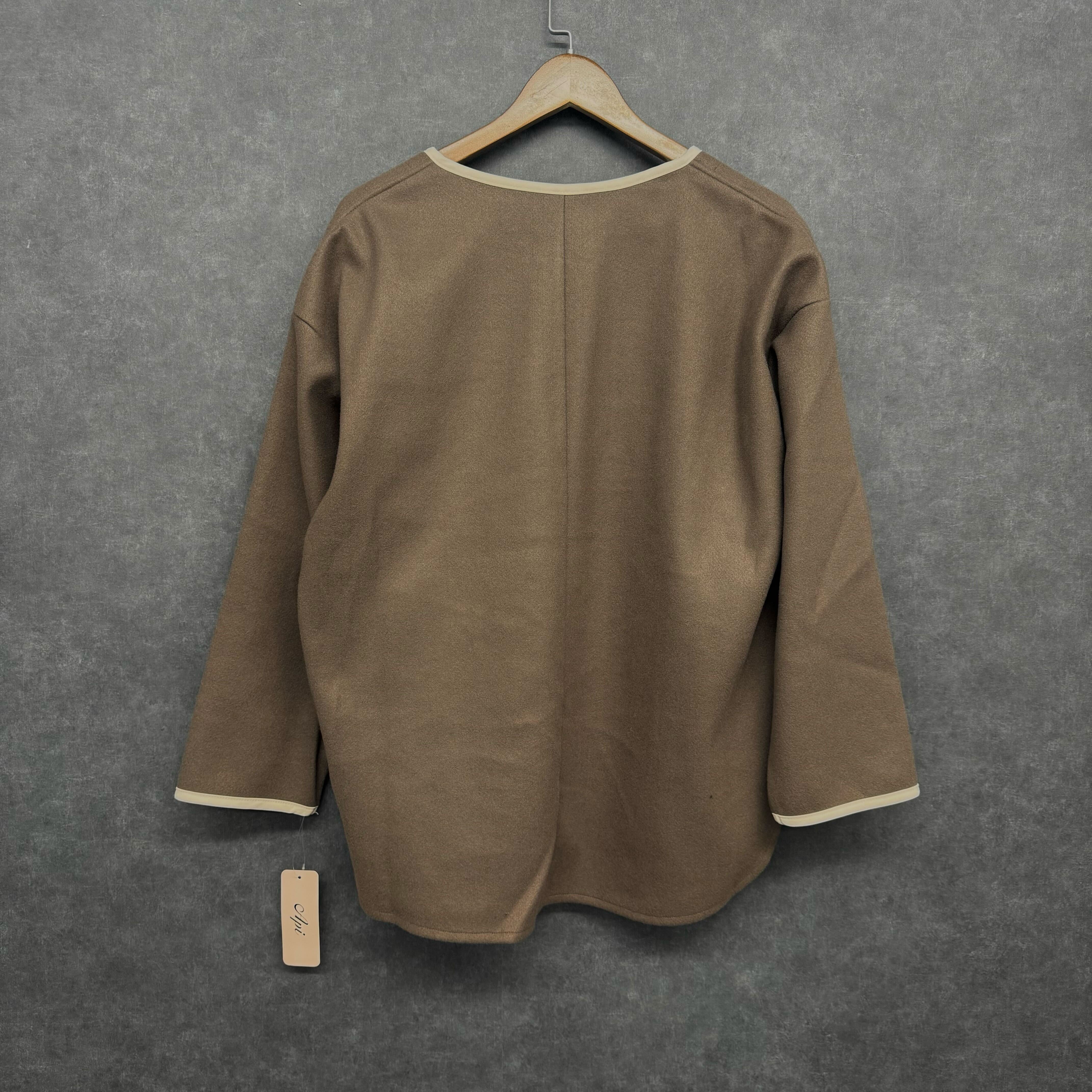 キーネック配色パイピングプルオーバー　モカ※10/28迄に順次発送予定