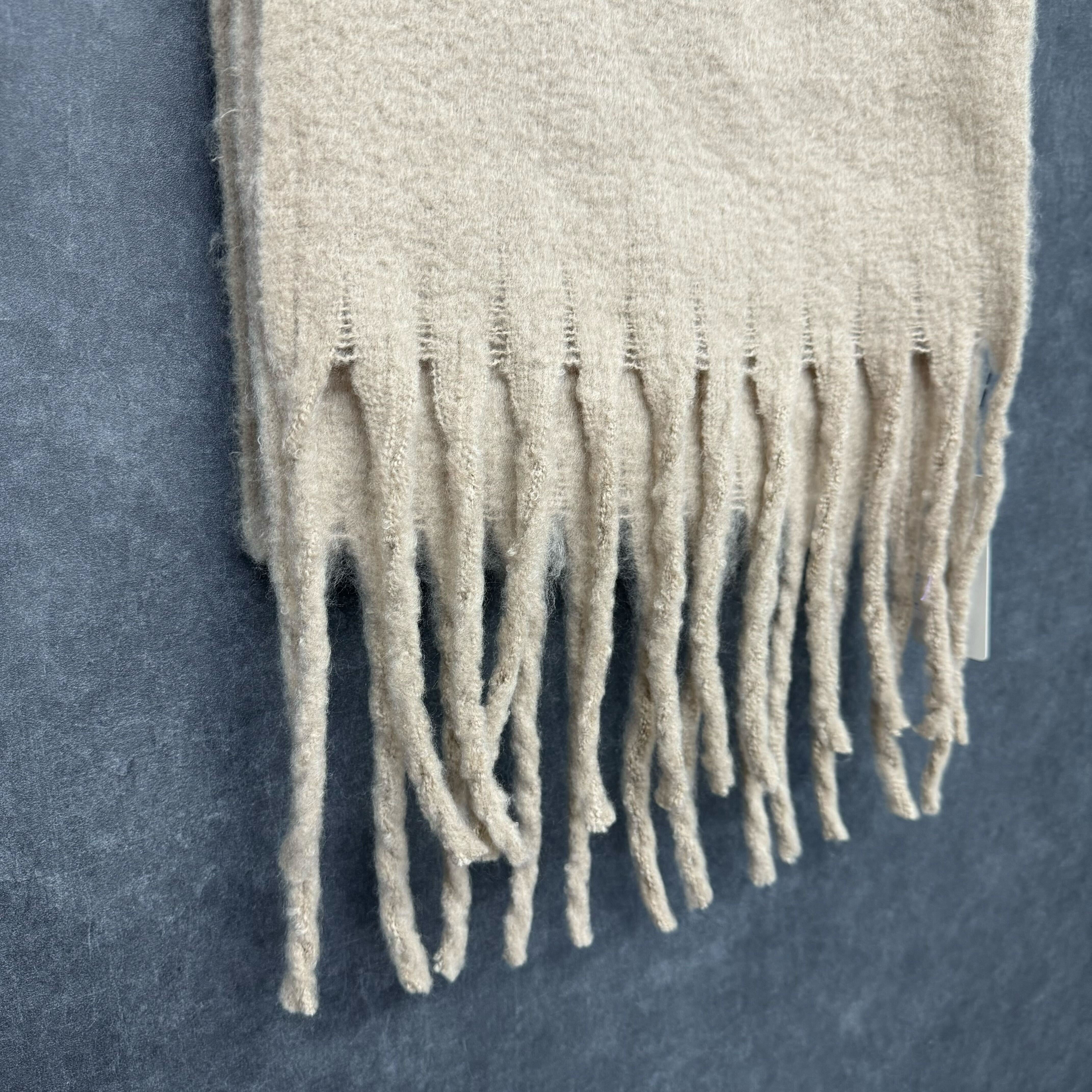 フリンジロングストール　ライトベージュ※10/28迄に順次発送予定