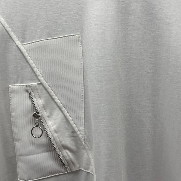 ジップ付きTシャツ ホワイト※3/11迄に順次発送予定